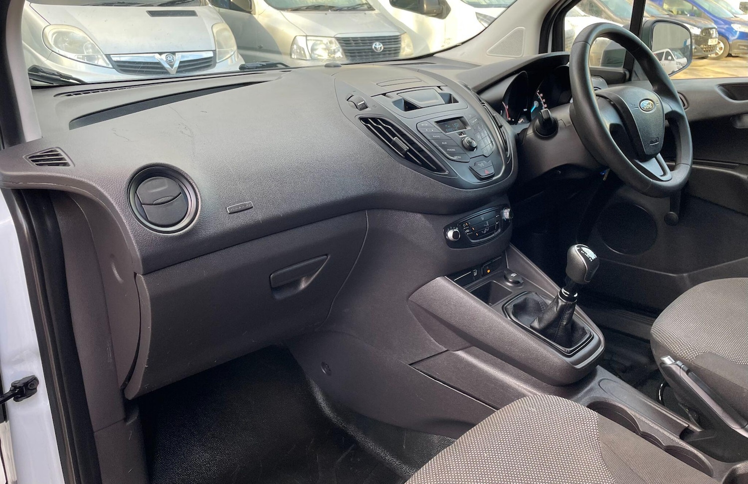 Used Ford Transit Courier 2020 for sale - 77723120: Photo 33