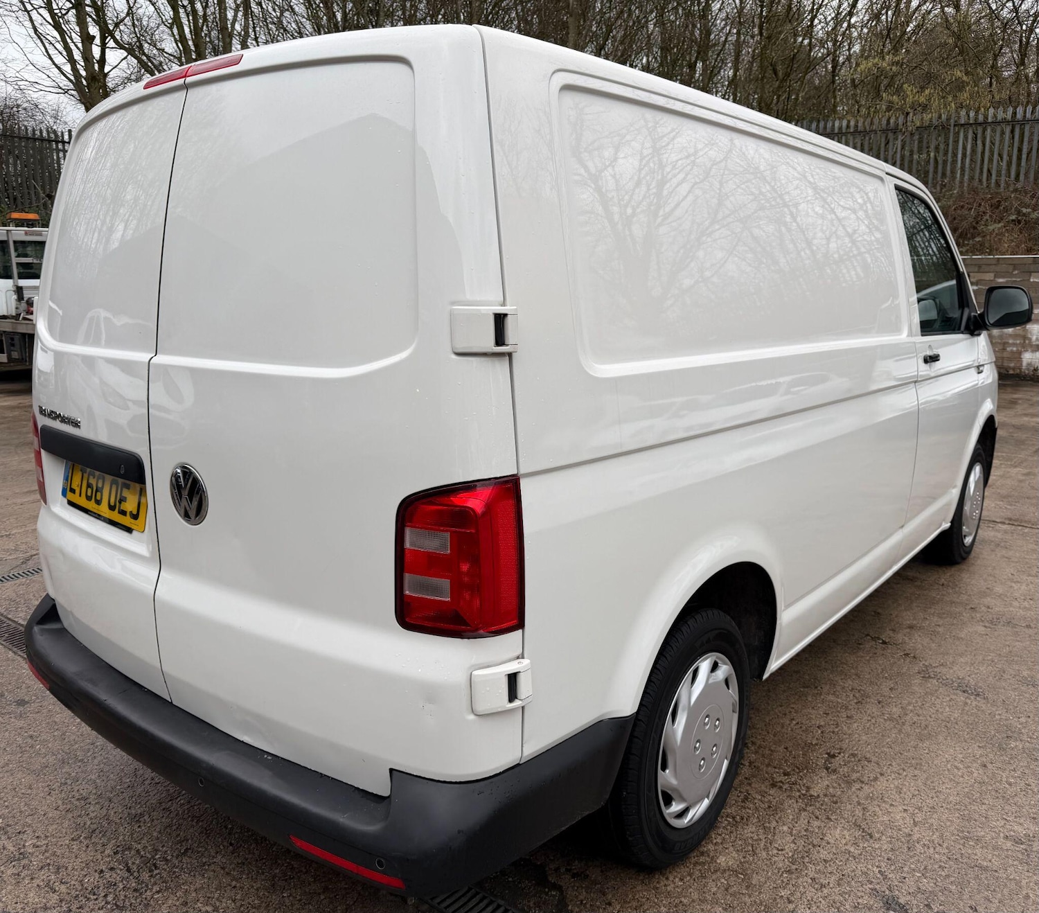 Used Volkswagen Transporter 2018 for sale - 77908774: Photo 12