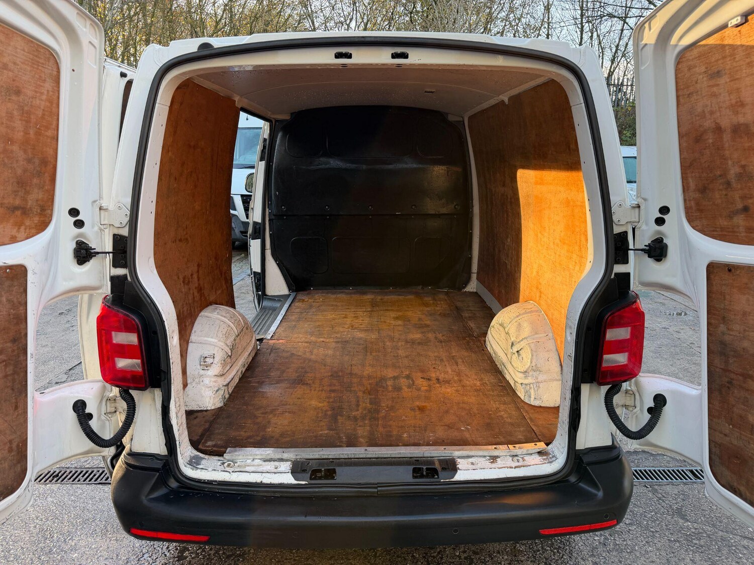 Used Volkswagen Transporter 2018 for sale - 77908774: Photo 15