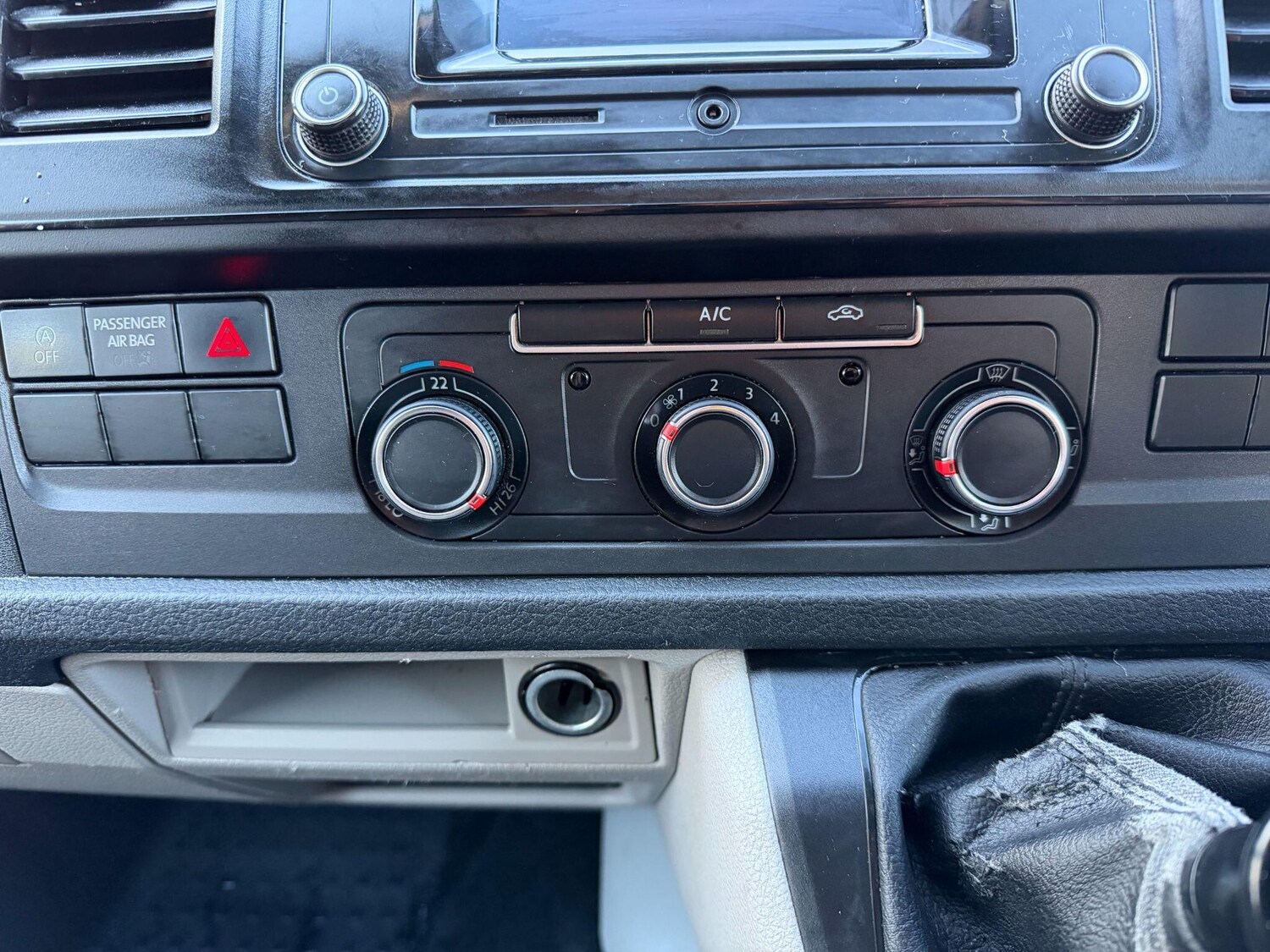 Used Volkswagen Transporter 2018 for sale - 77908774: Photo 33