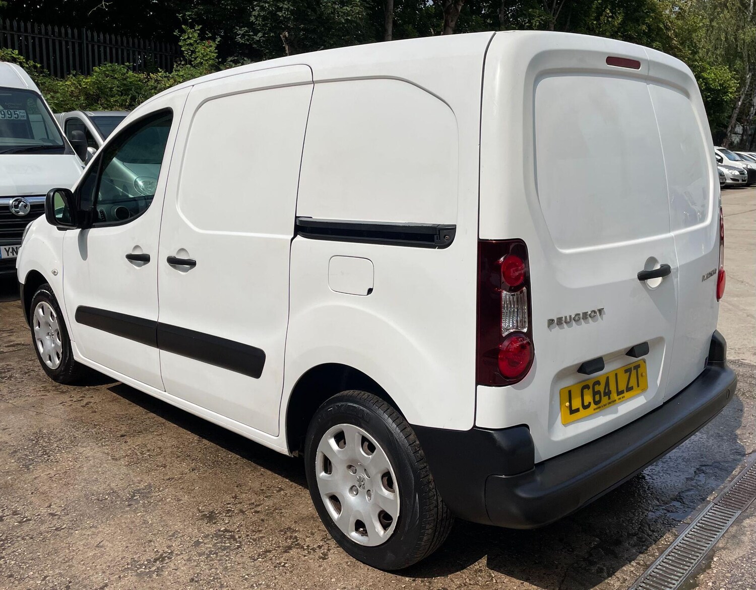 Used Peugeot Partner 2015 for sale - 76550580: Photo 13