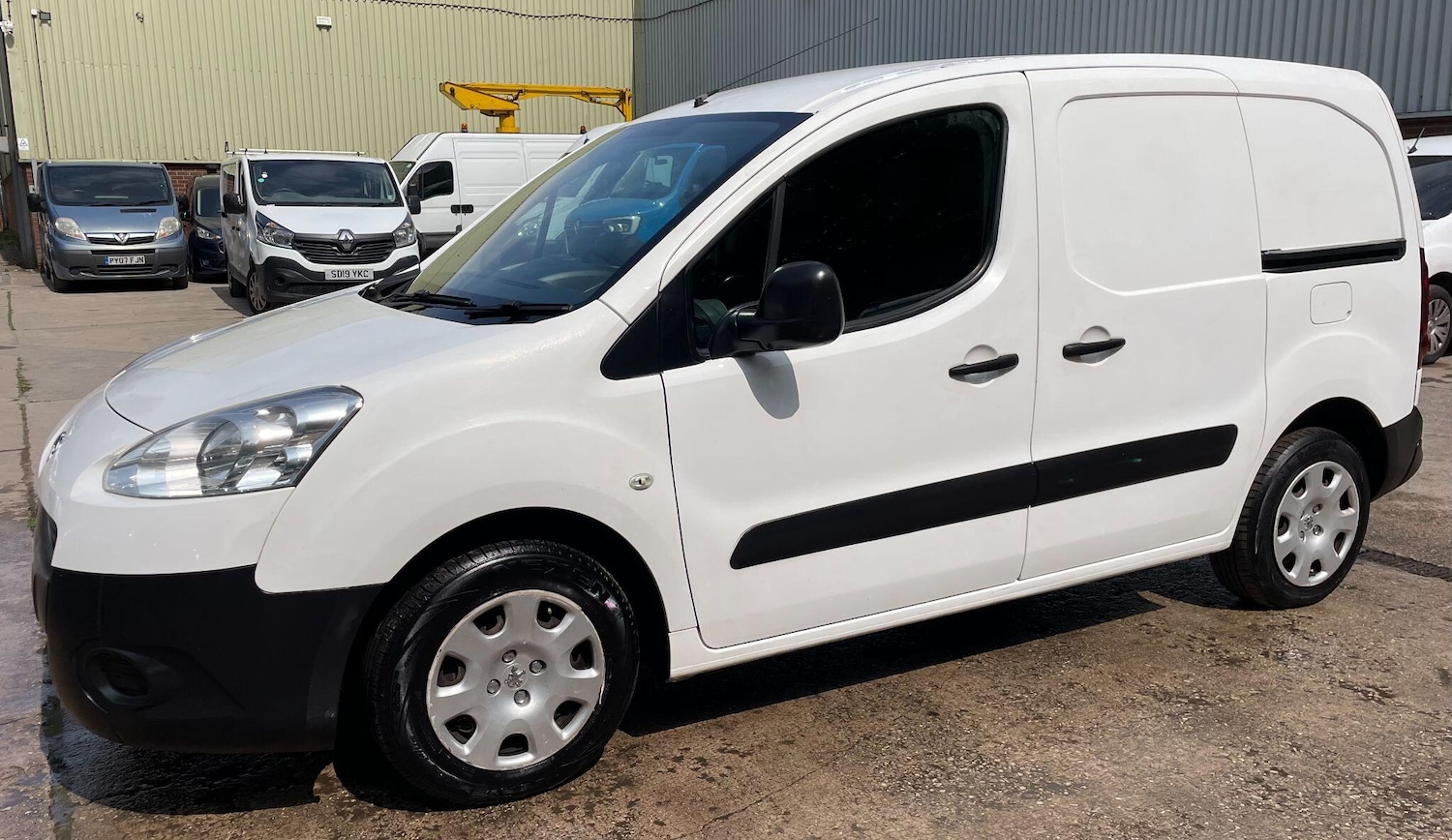 Used Peugeot Partner 2015 for sale - 76550580: Photo 18