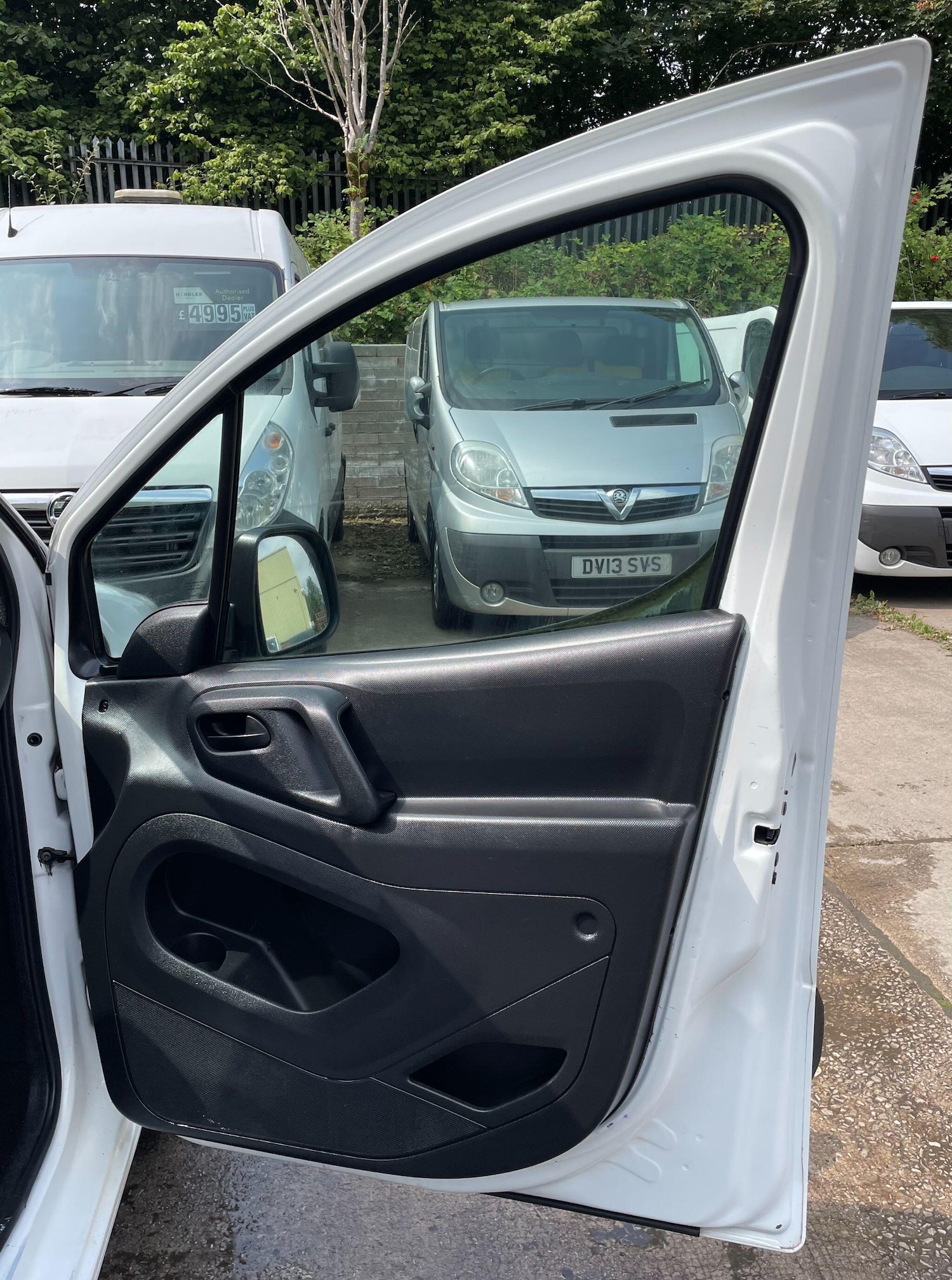 Used Peugeot Partner 2015 for sale - 76550580: Photo 21