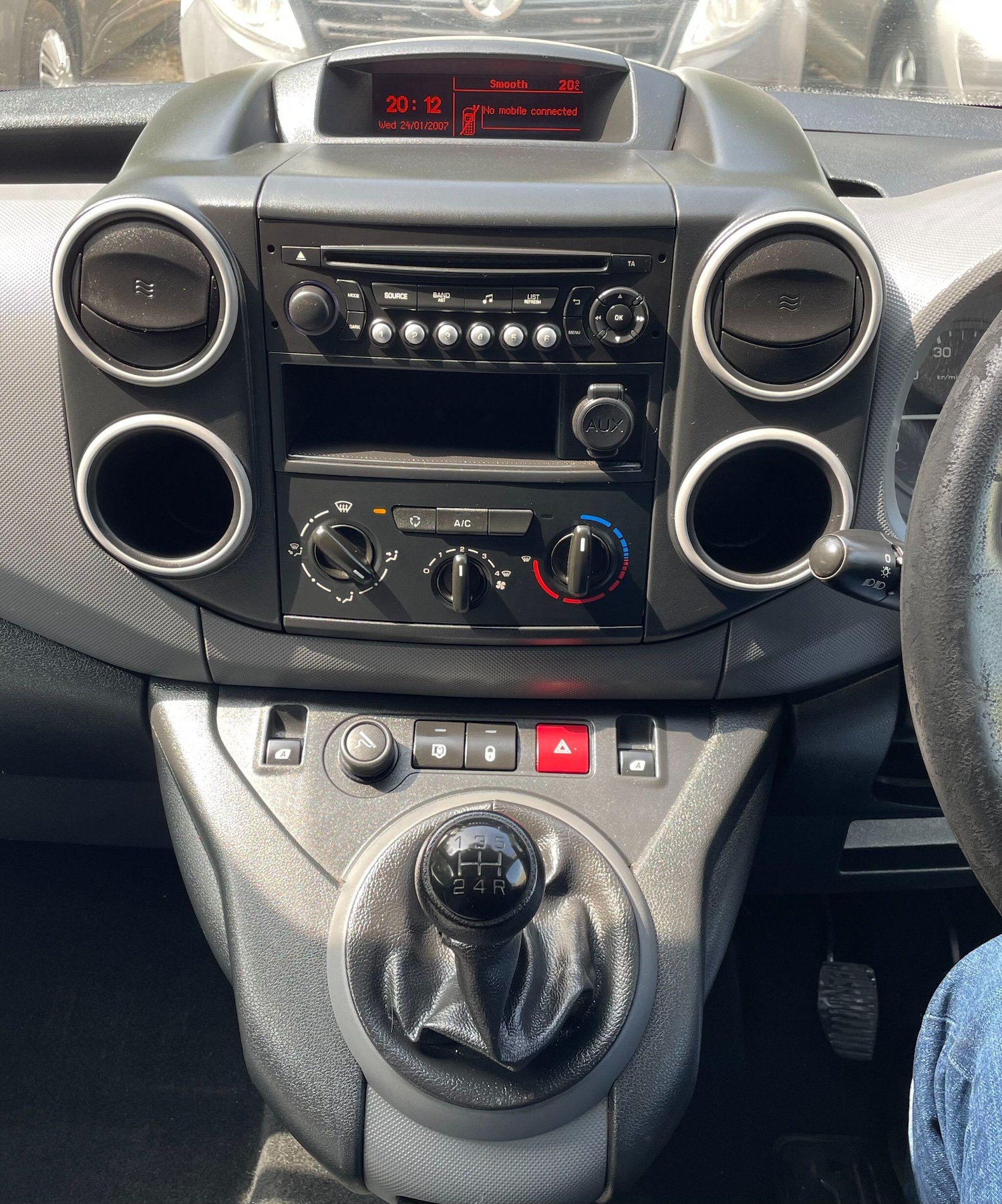 Used Peugeot Partner 2015 for sale - 76550580: Photo 29