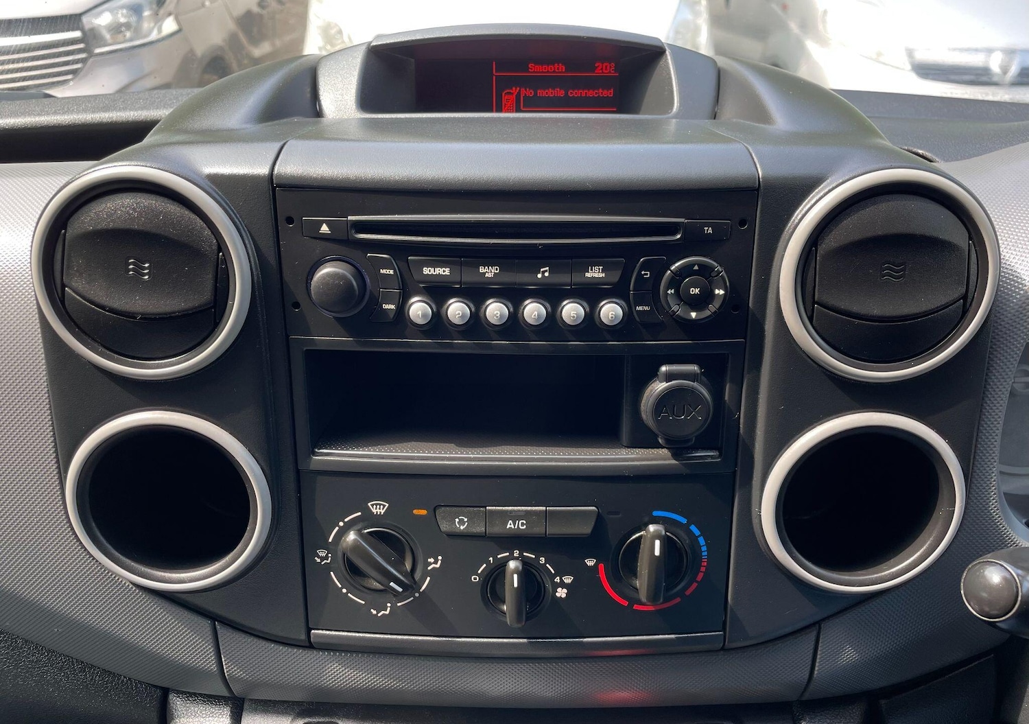 Used Peugeot Partner 2015 for sale - 76550580: Photo 30