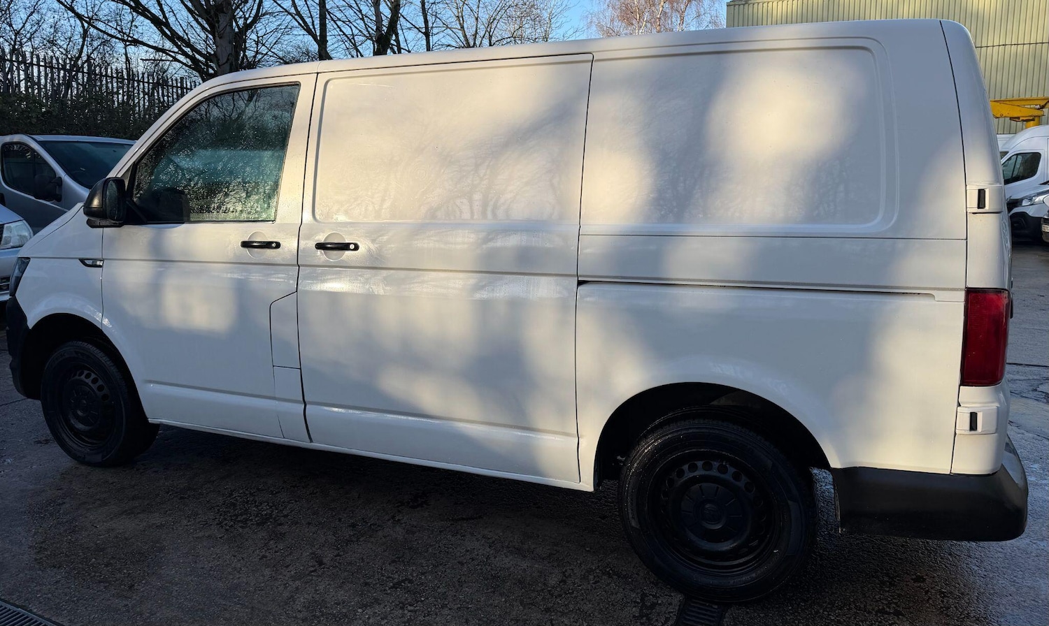 Used Volkswagen Transporter 2018 for sale - 76781049: Photo 18