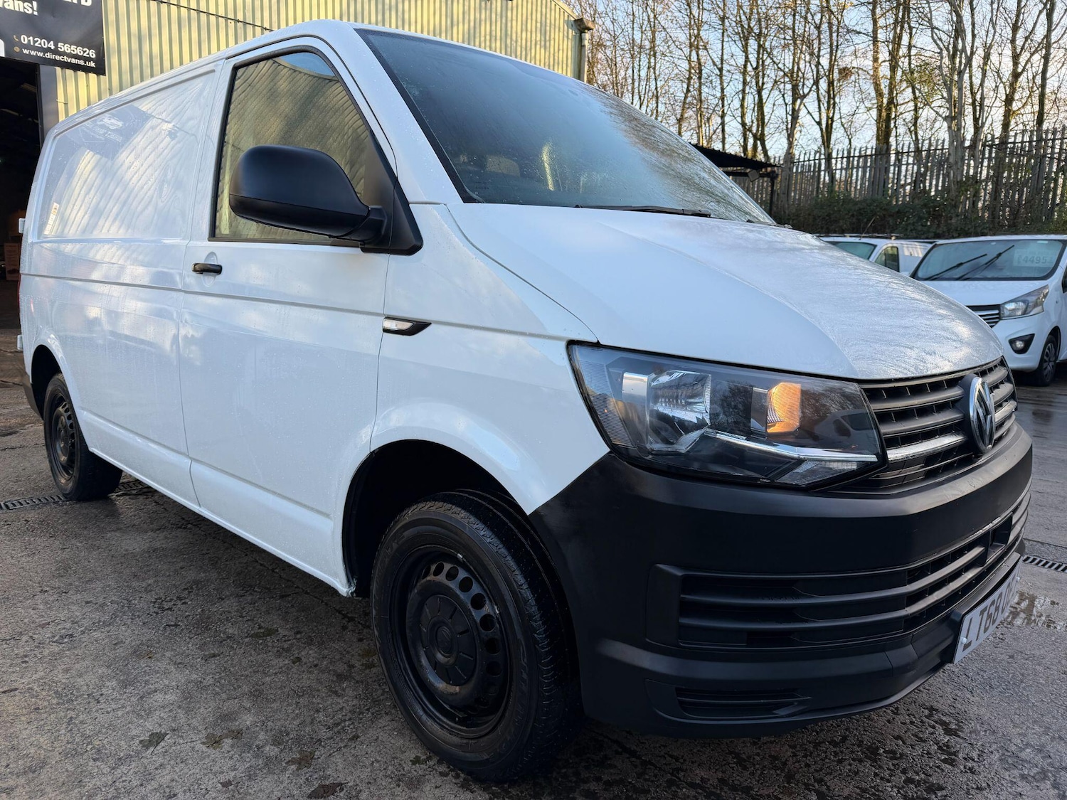 Used Volkswagen Transporter 2018 for sale - 76781049: Photo 4