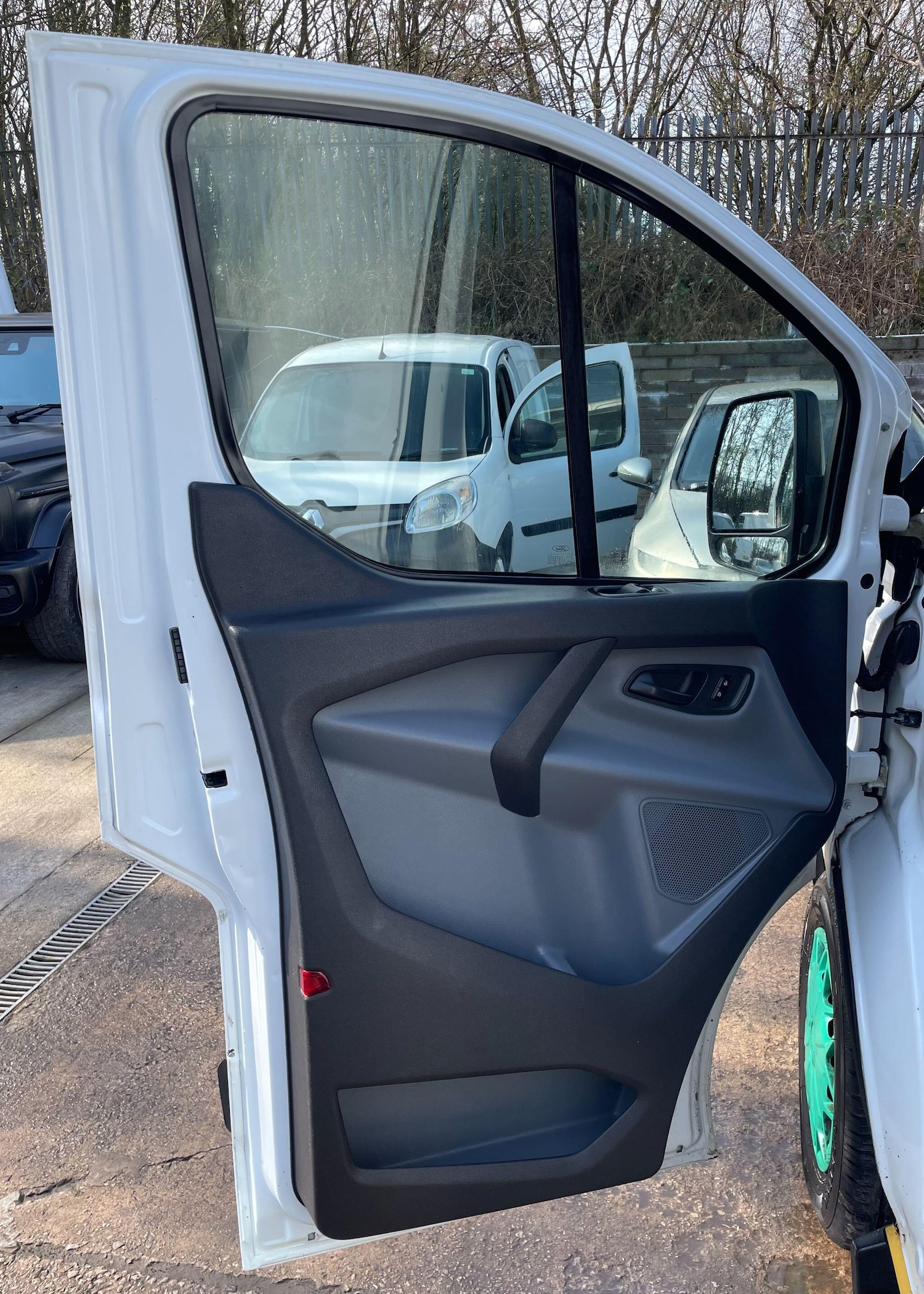 Used Ford Transit Custom for sale - 77768862: Photo 32