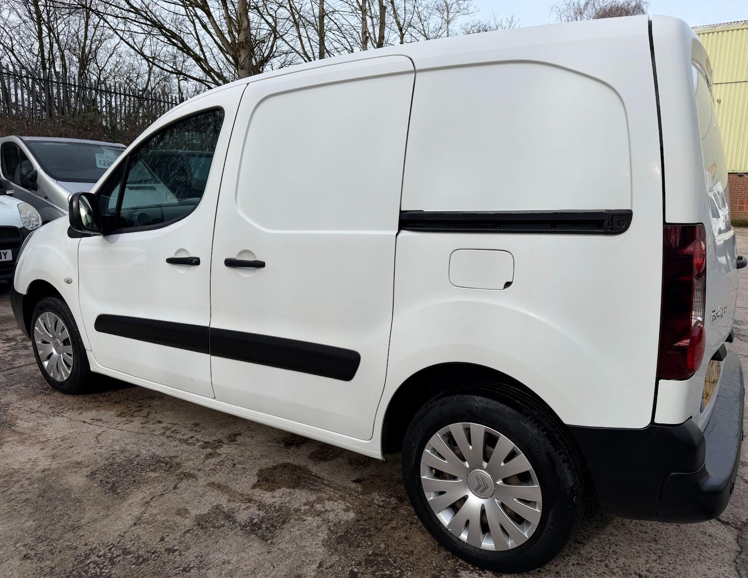 Used Citroen Berlingo 2015 for sale - 77585910: Photo 16