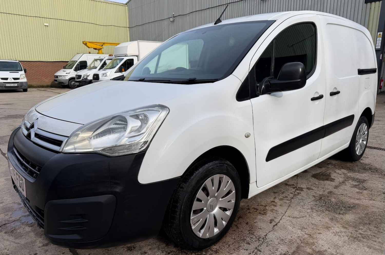 Used Citroen Berlingo 2015 for sale - 77585910: Photo 23