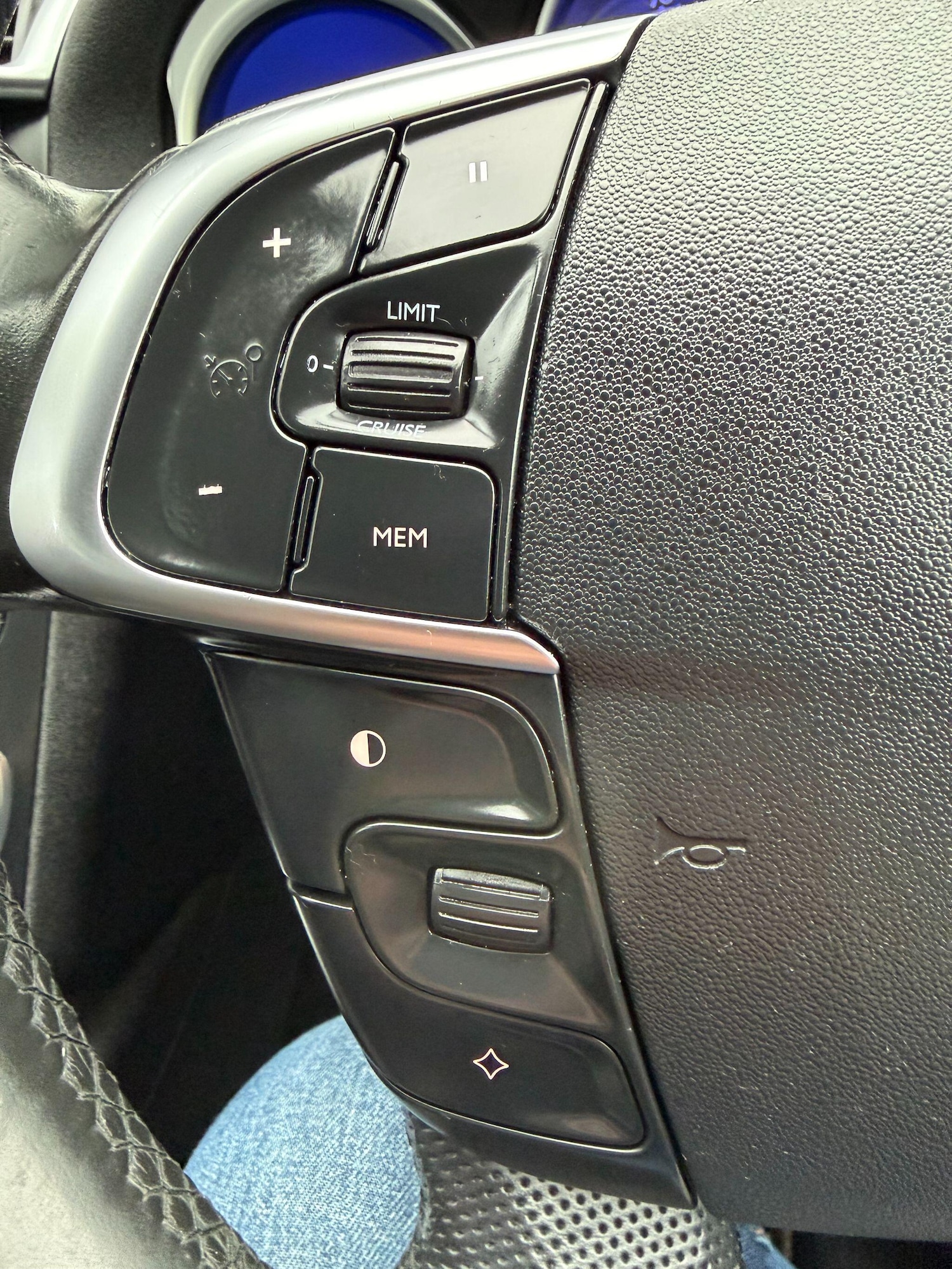 Used Citroen DS4 2013 for sale - 77279084: Photo 30