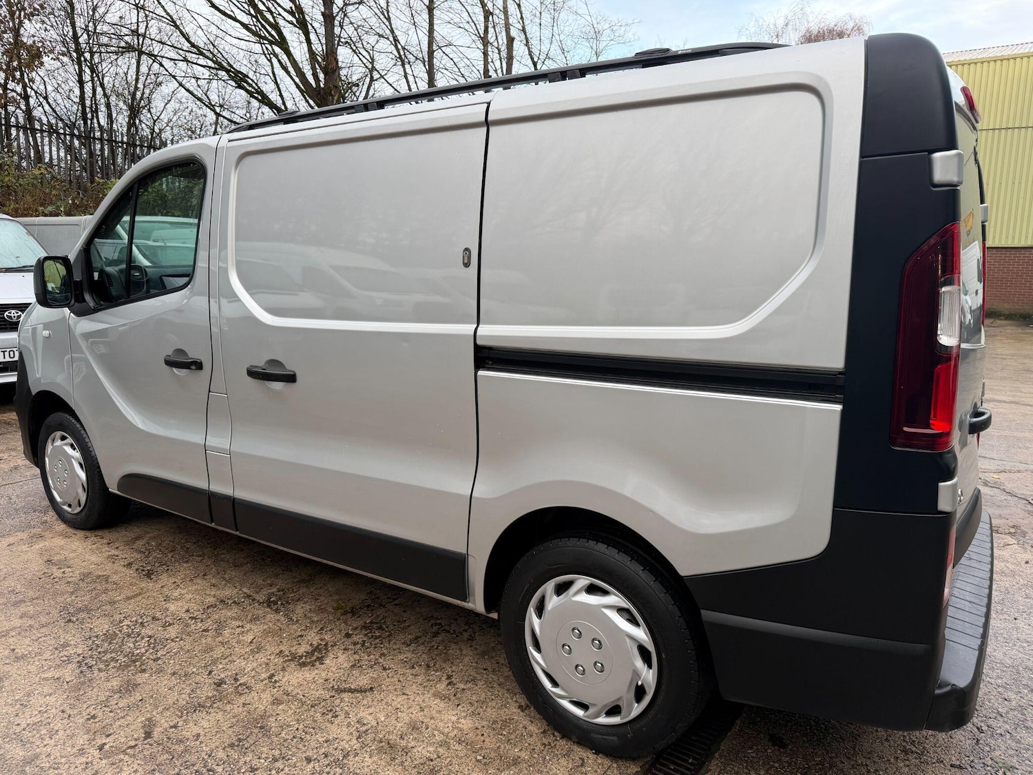 Used Vauxhall Vivaro 2018 for sale - 77143525: Photo 16