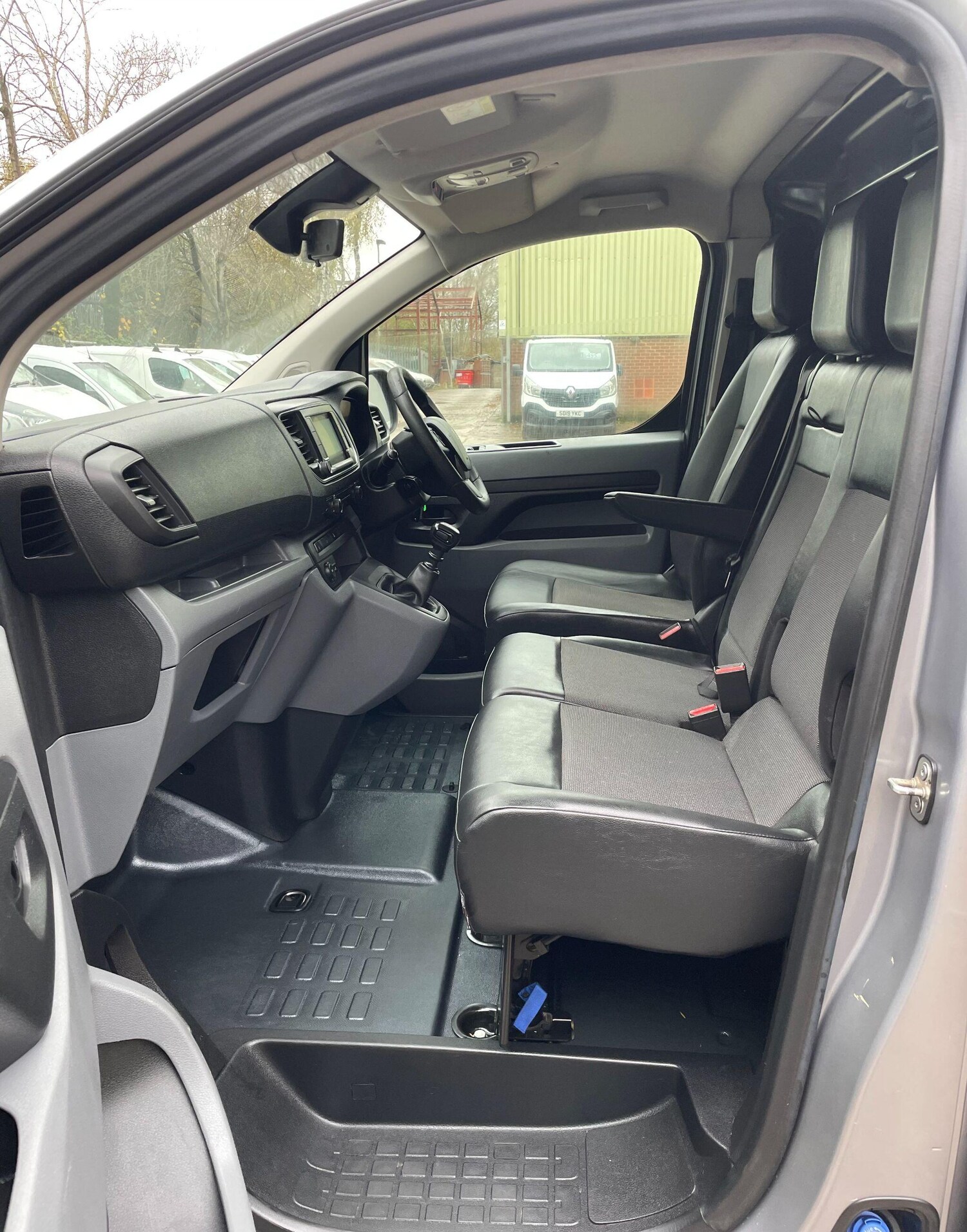 Used Peugeot Expert 2019 for sale - 76592696: Photo 36