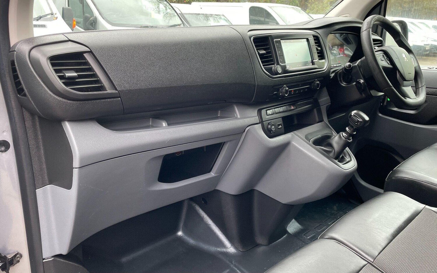 Used Peugeot Expert 2019 for sale - 76592696: Photo 37