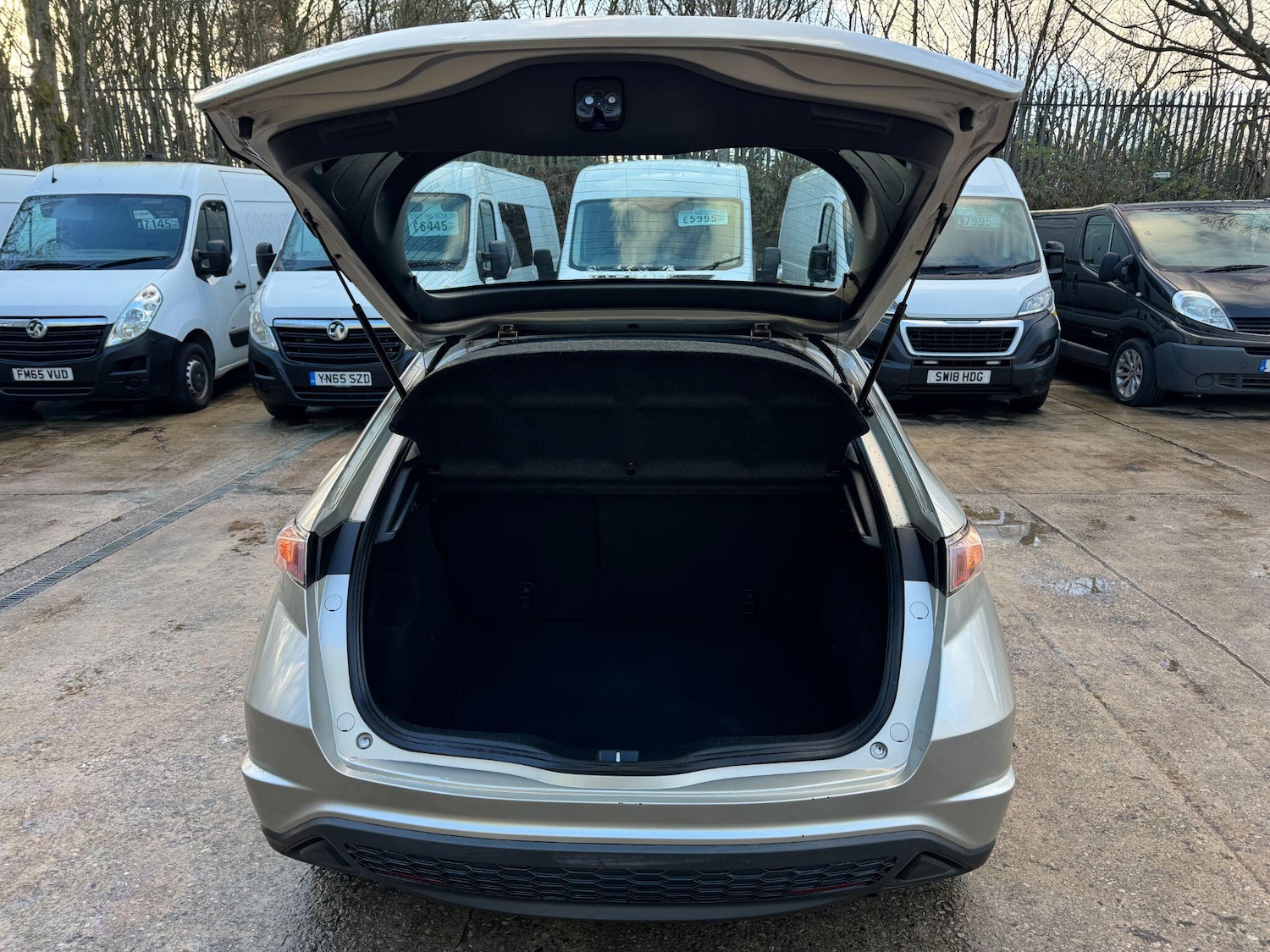 Used Honda Civic 2006 for sale - 76549386: Photo 15