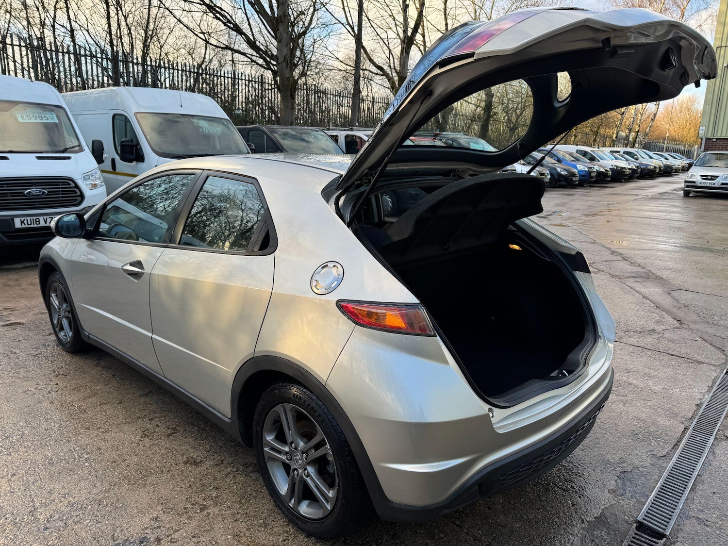 Used Honda Civic 2006 for sale - 76549386: Photo 17