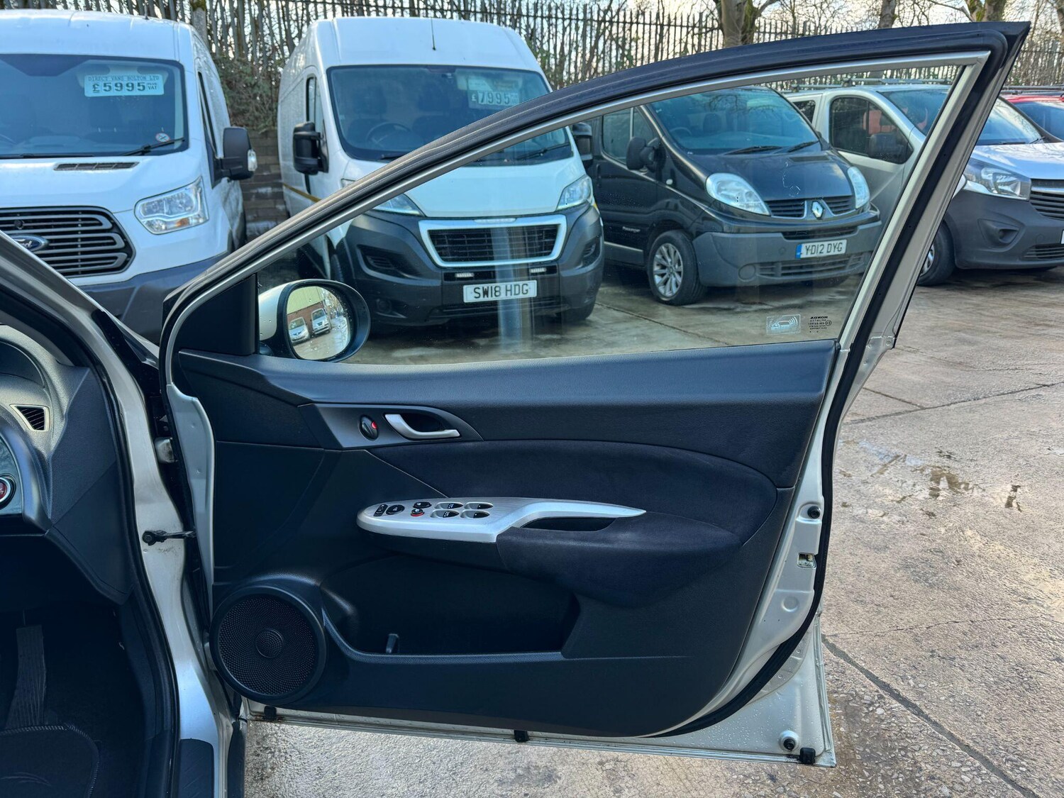 Used Honda Civic 2006 for sale - 76549386: Photo 29