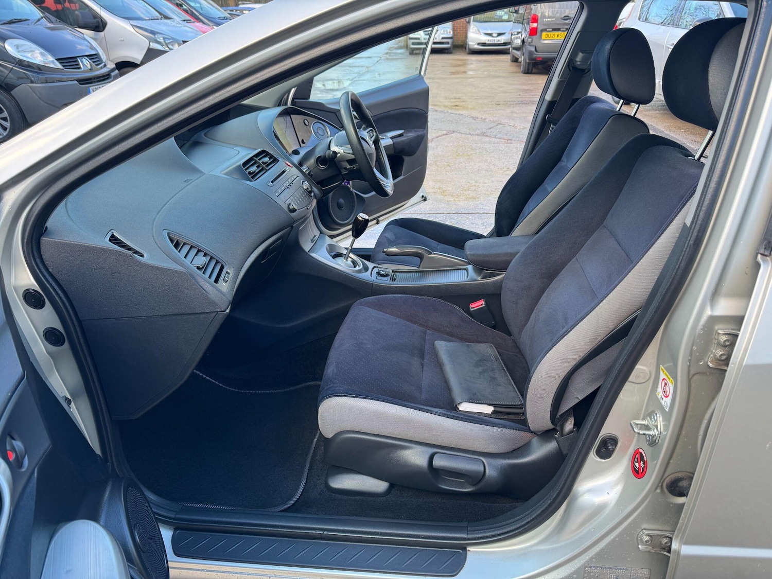 Used Honda Civic 2006 for sale - 76549386: Photo 41