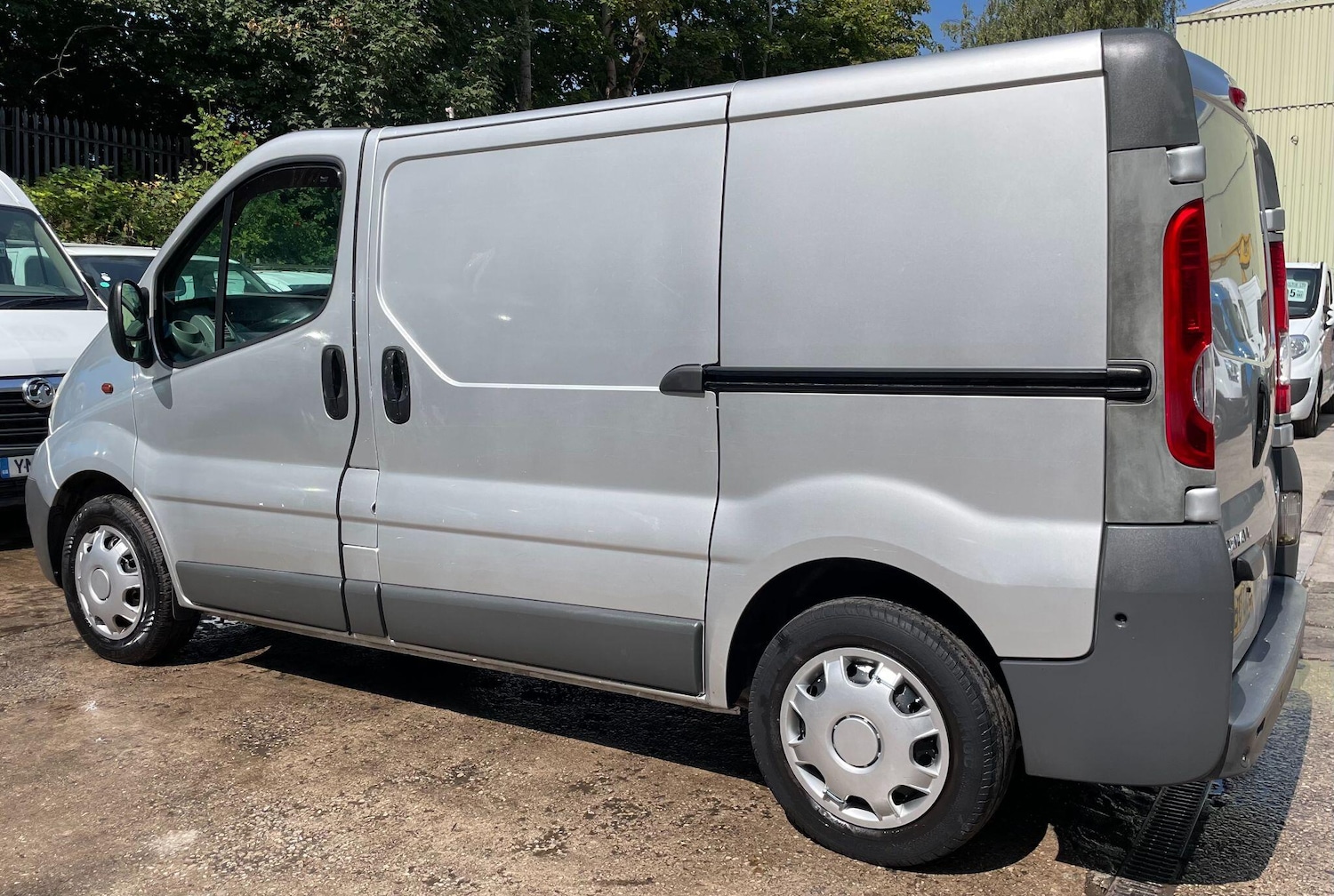 Used Vauxhall Vivaro 2010 for sale - 76550543: Photo 11