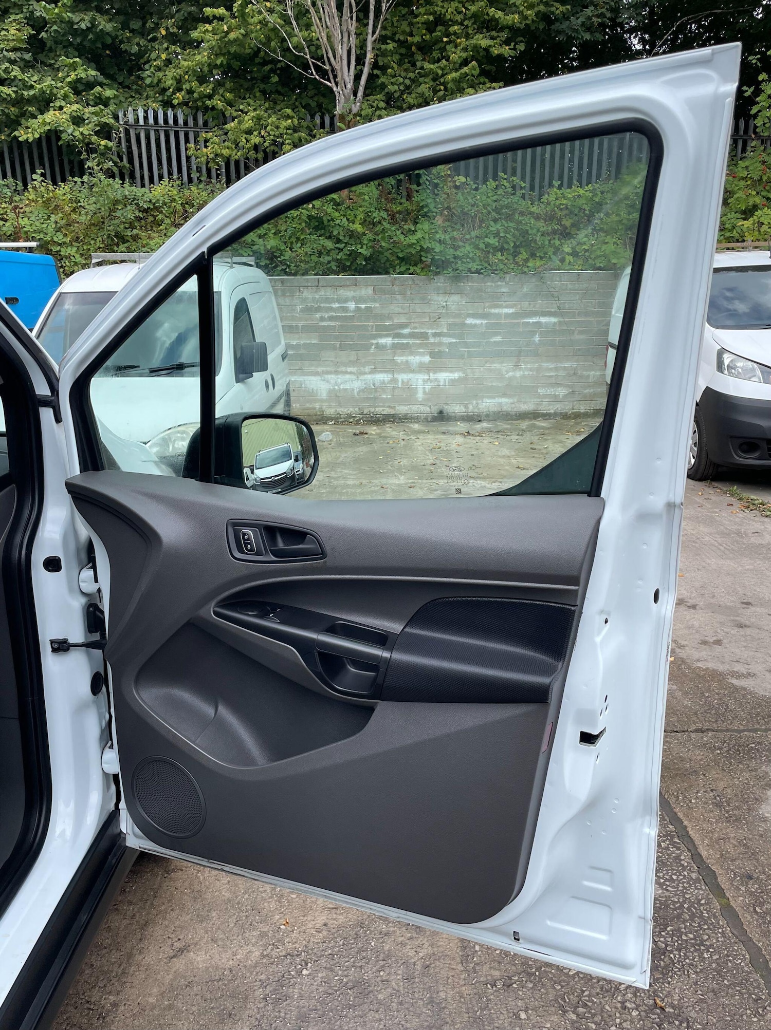 Used Ford Transit Connect 2019 for sale - 76549815: Photo 21