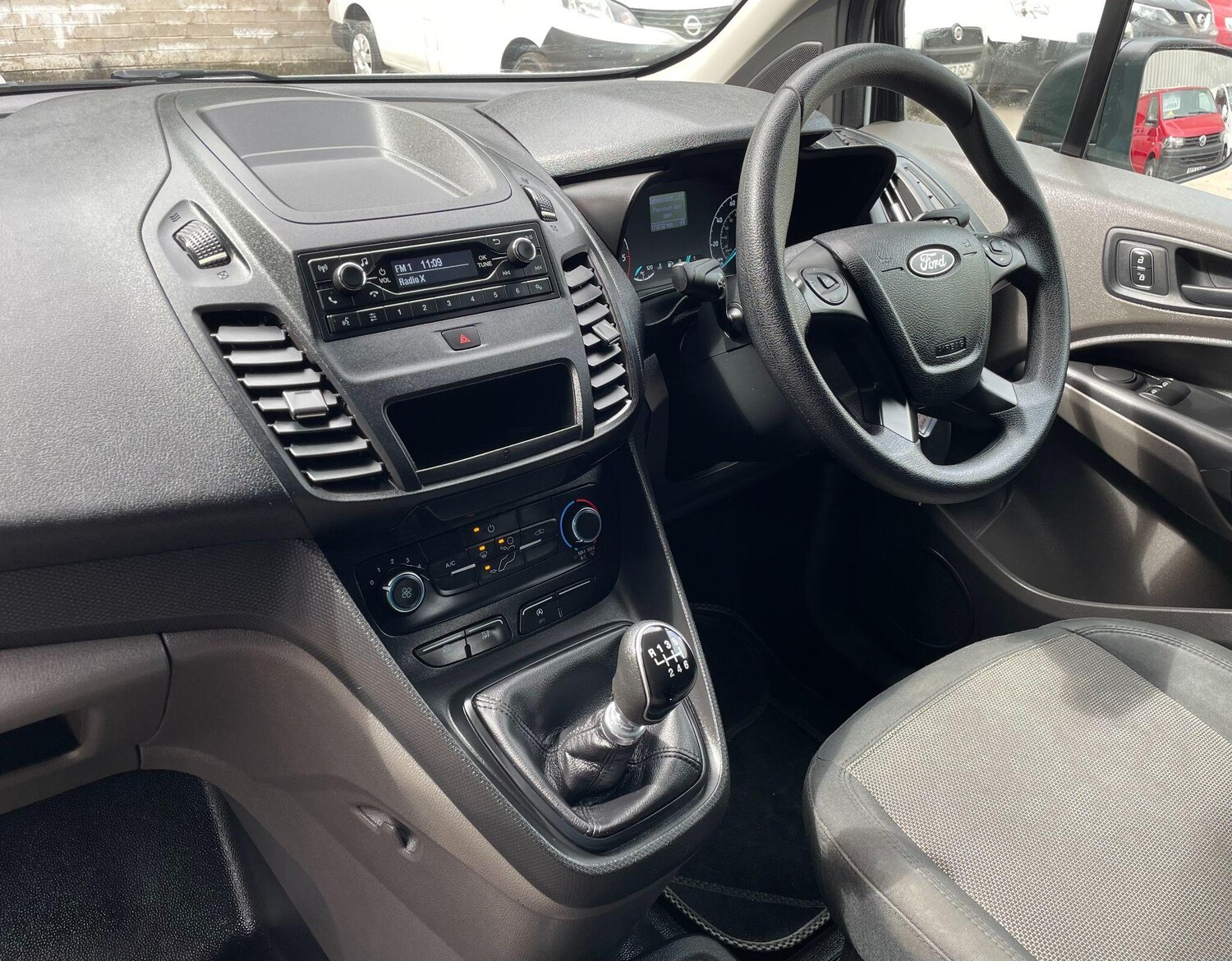 Used Ford Transit Connect 2019 for sale - 76549815: Photo 38