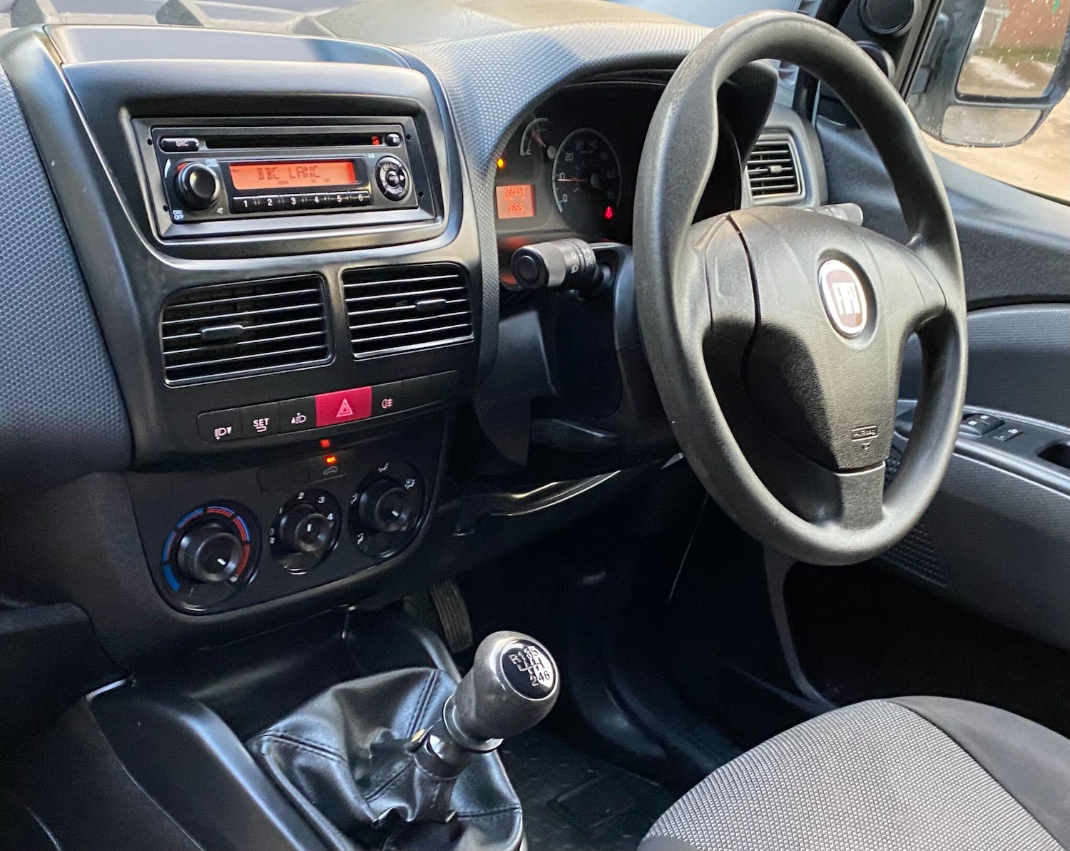 Used Fiat Doblo 2014 for sale - 76549300: Photo 39