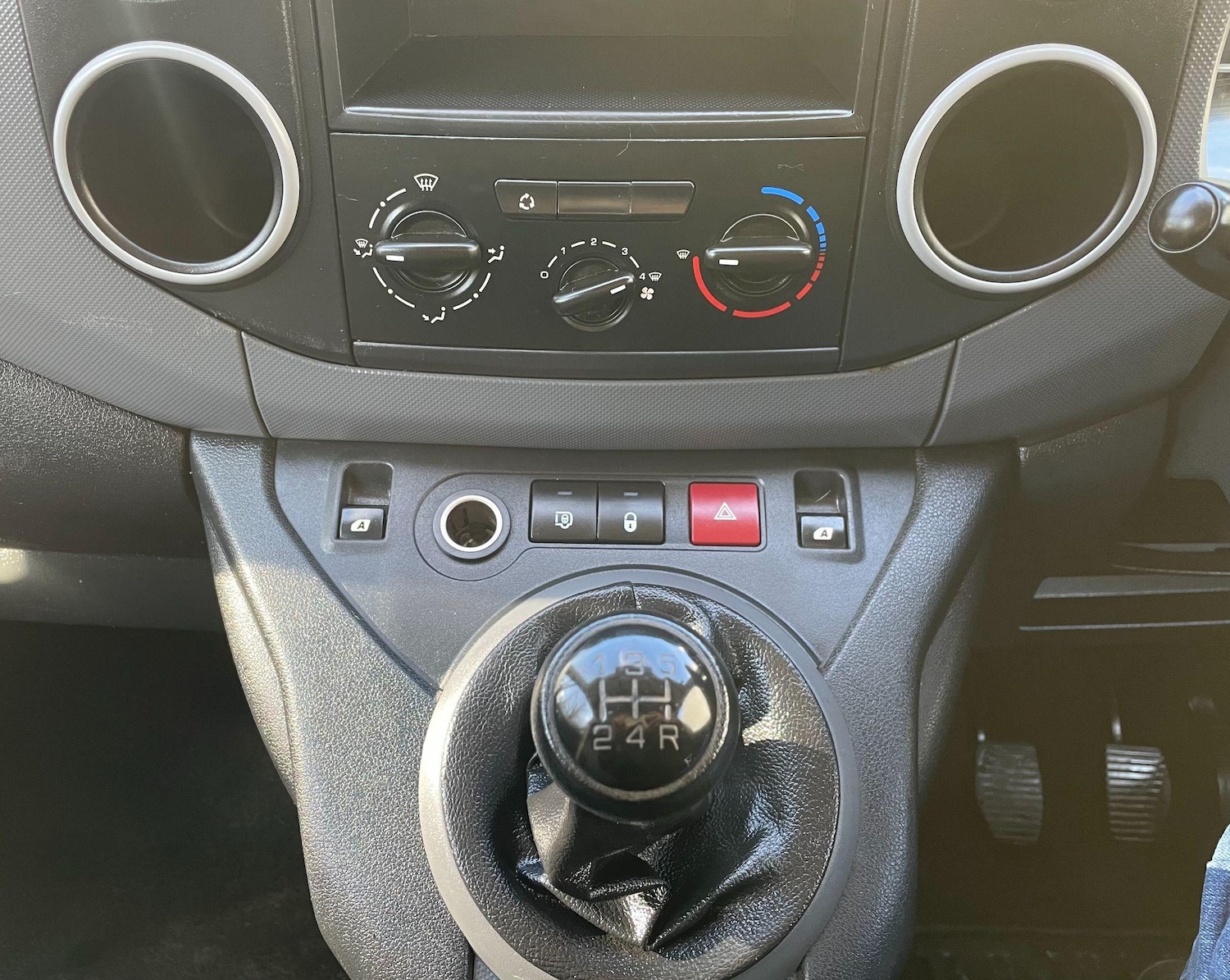 Used Peugeot Partner 2012 for sale - 76549343: Photo 30