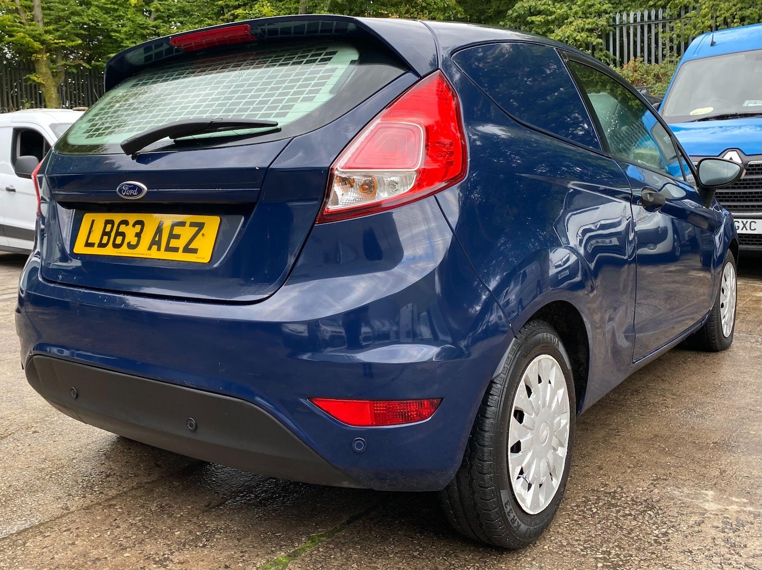 Used Ford Fiesta 2014 for sale - 76550219: Photo 9