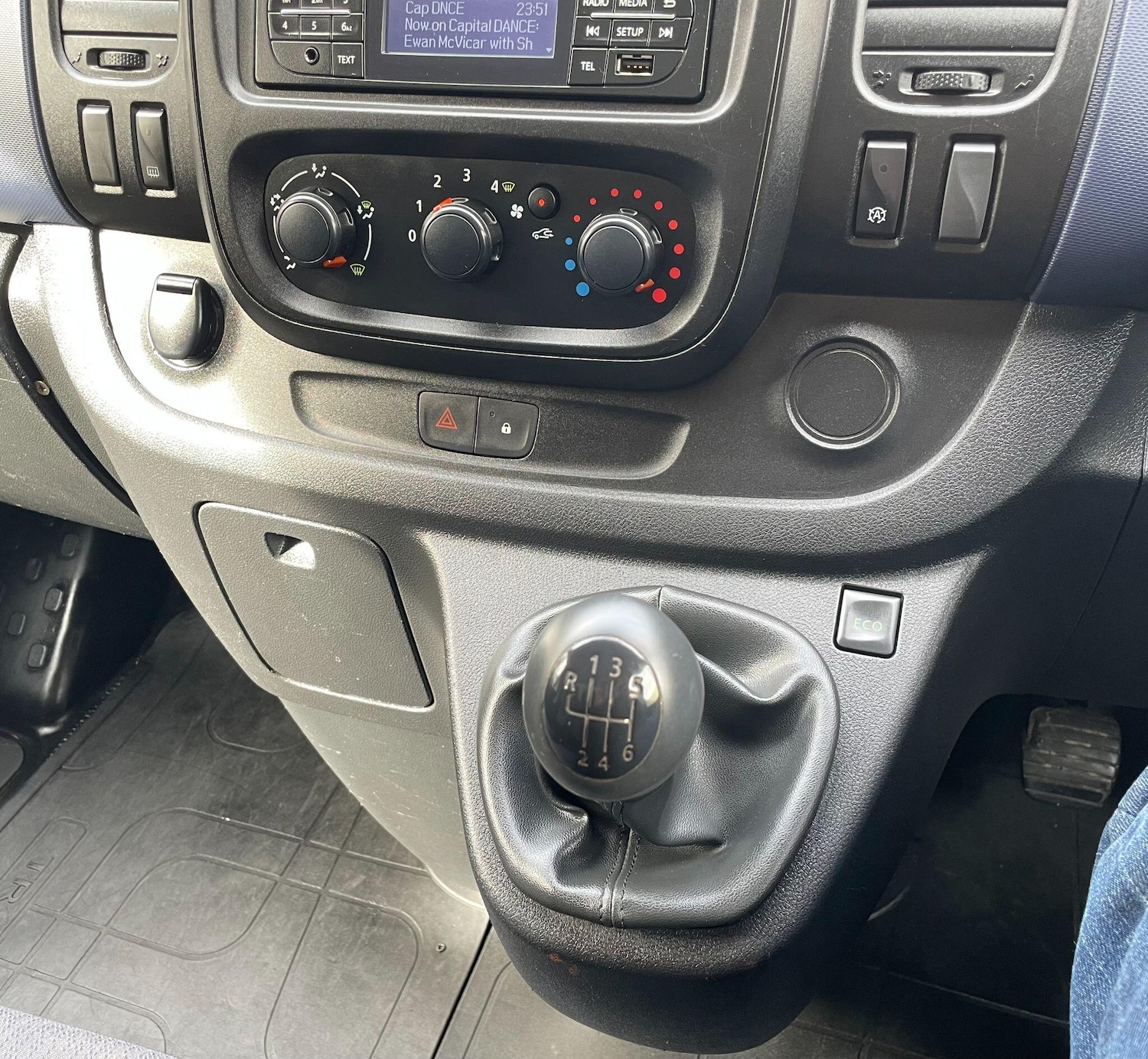 Used Vauxhall Vivaro 2014 for sale - 78147975: Photo 31