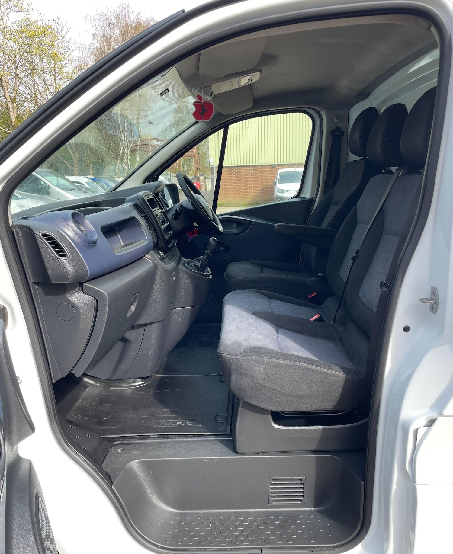 Used Vauxhall Vivaro 2014 for sale - 78147975: Photo 33