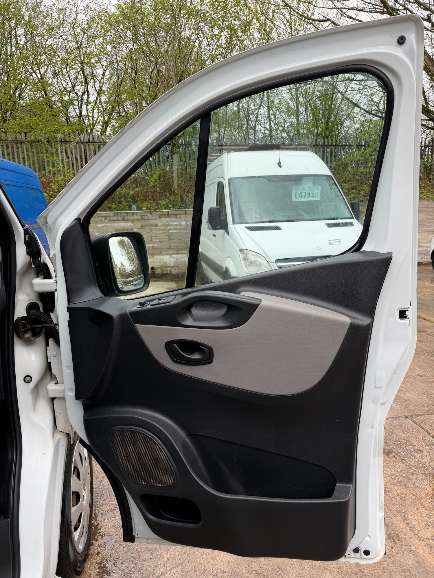 Used Renault Trafic for sale - 78214439: Photo 41