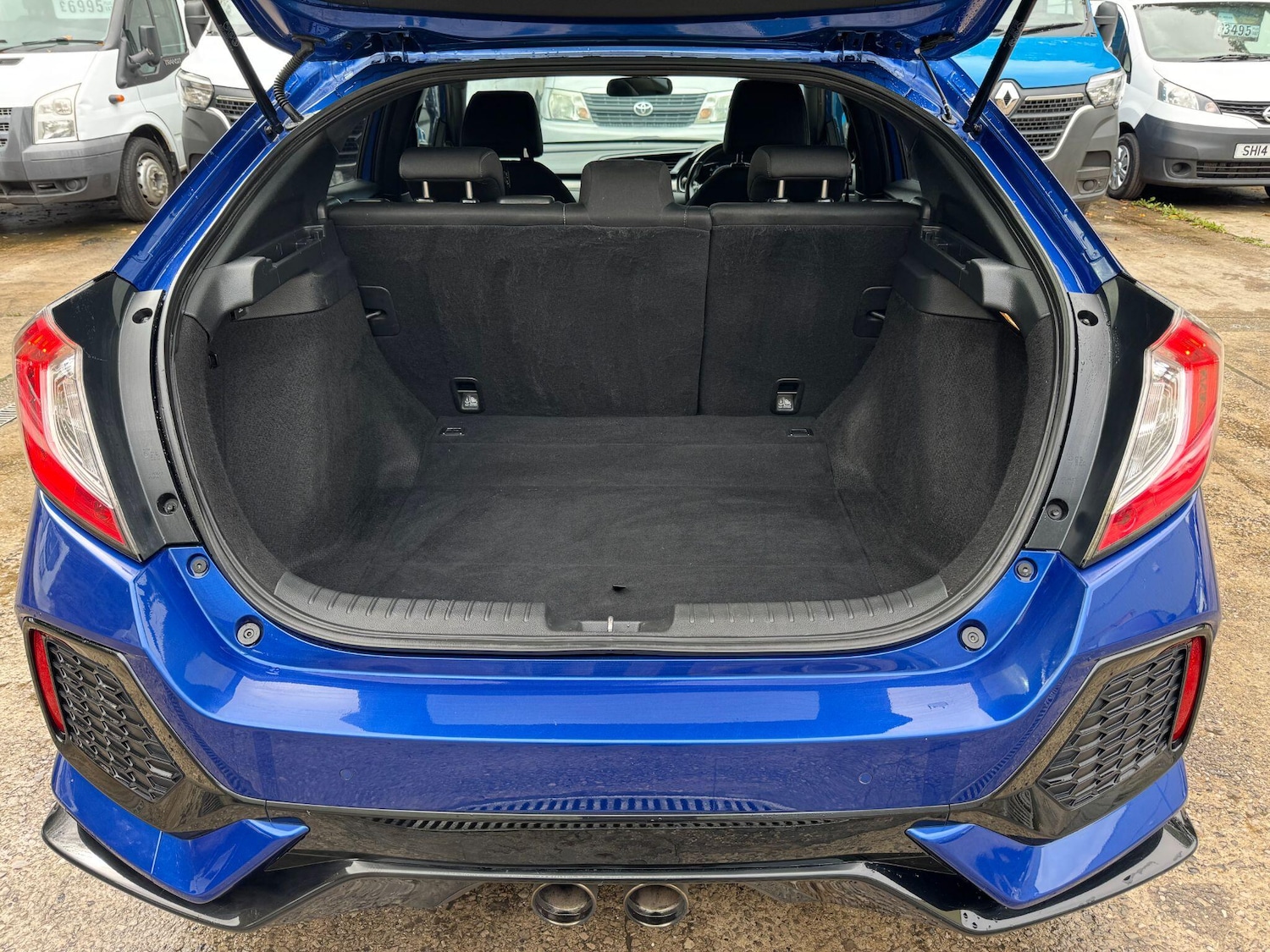 Used Honda Civic 2018 for sale - 76549093: Photo 17