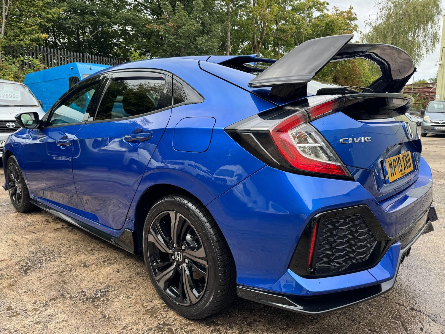 Used Honda Civic 2018 for sale - 76549093: Photo 4