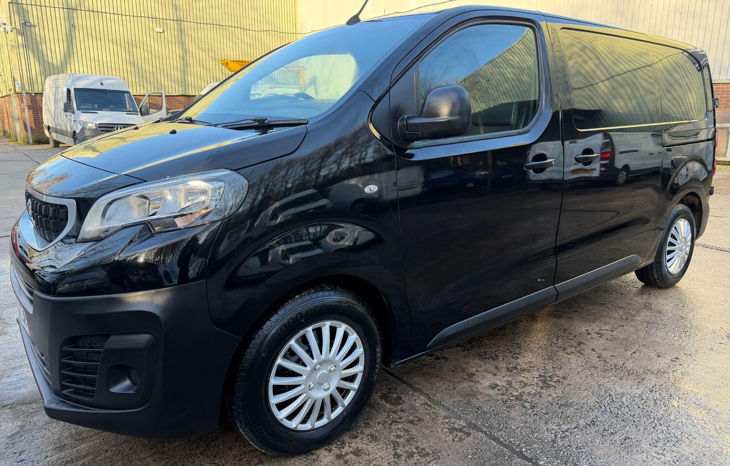 Used Peugeot Expert 2017 for sale - 77737264: Photo 31