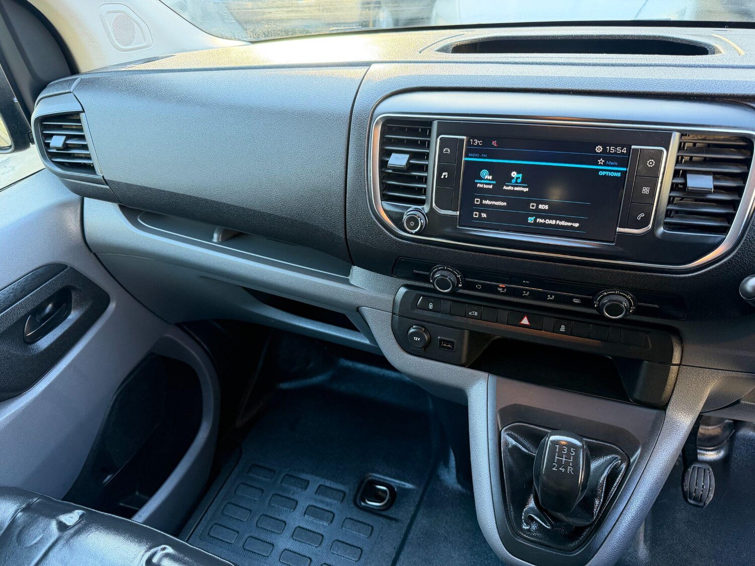 Used Peugeot Expert 2017 for sale - 77737264: Photo 40