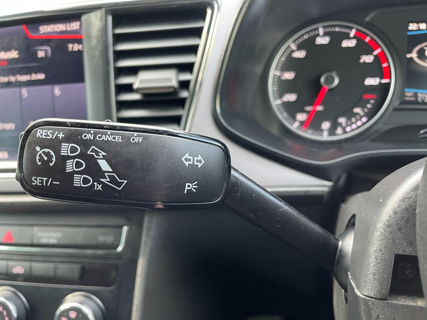 Used SEAT Leon 2018 for sale - 77238308: Photo 29