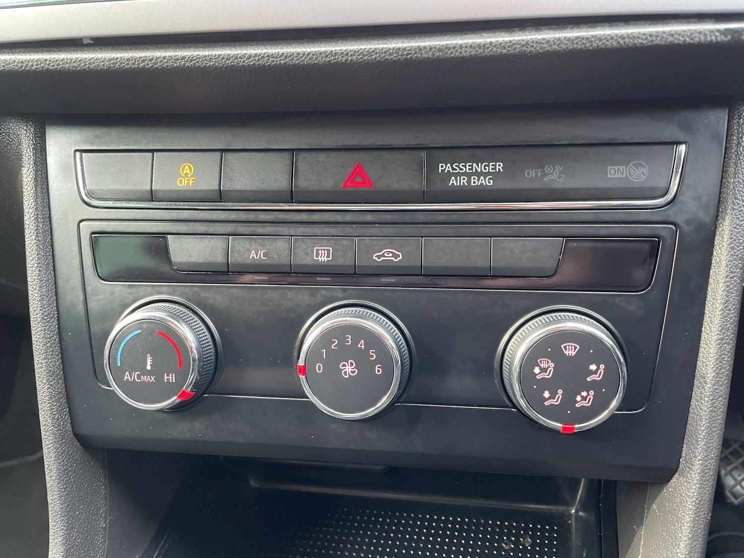 Used SEAT Leon 2018 for sale - 77238308: Photo 37