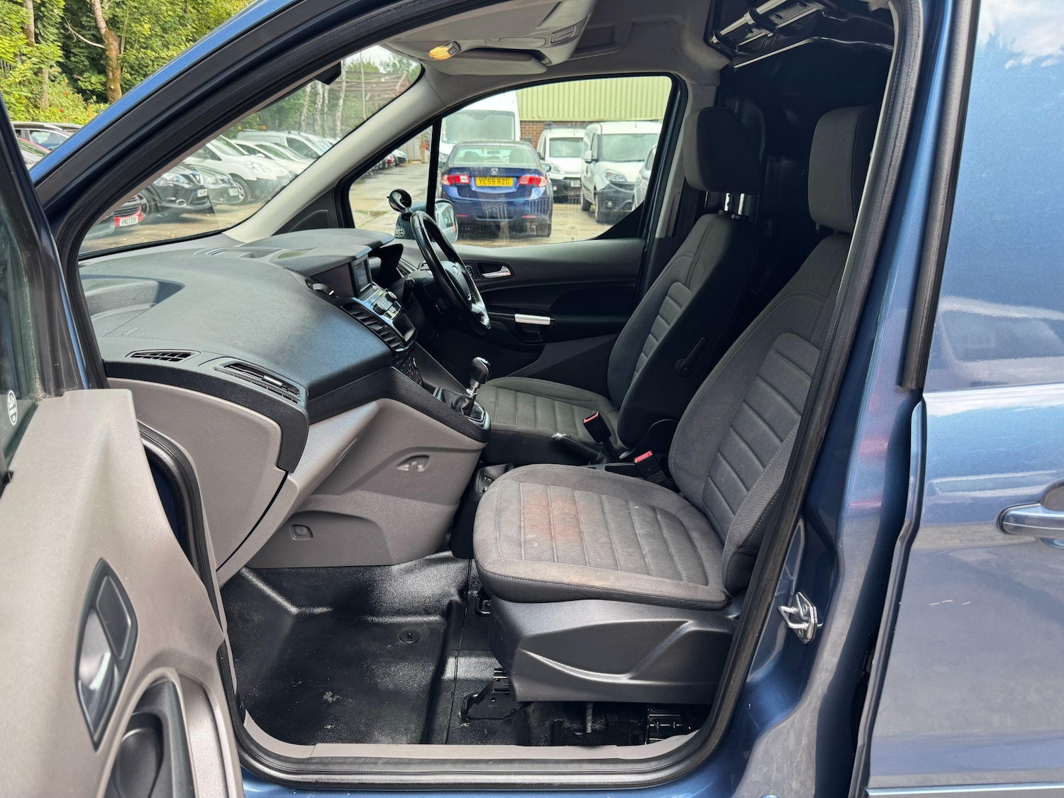 Used Ford Transit Connect 2018 for sale - 76551152: Photo 40