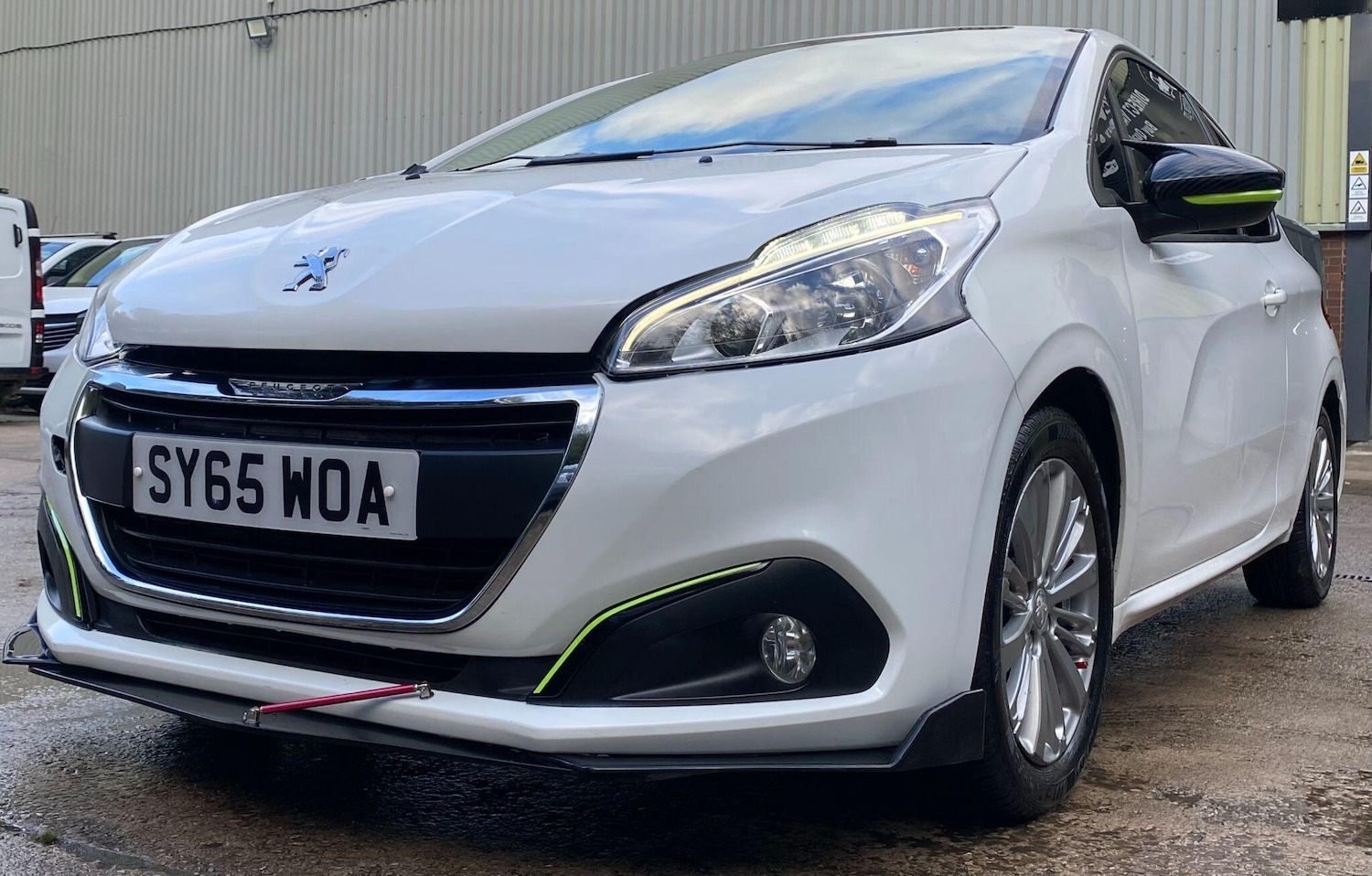 Used Peugeot 208 2015 for sale - 76549086: Photo 16