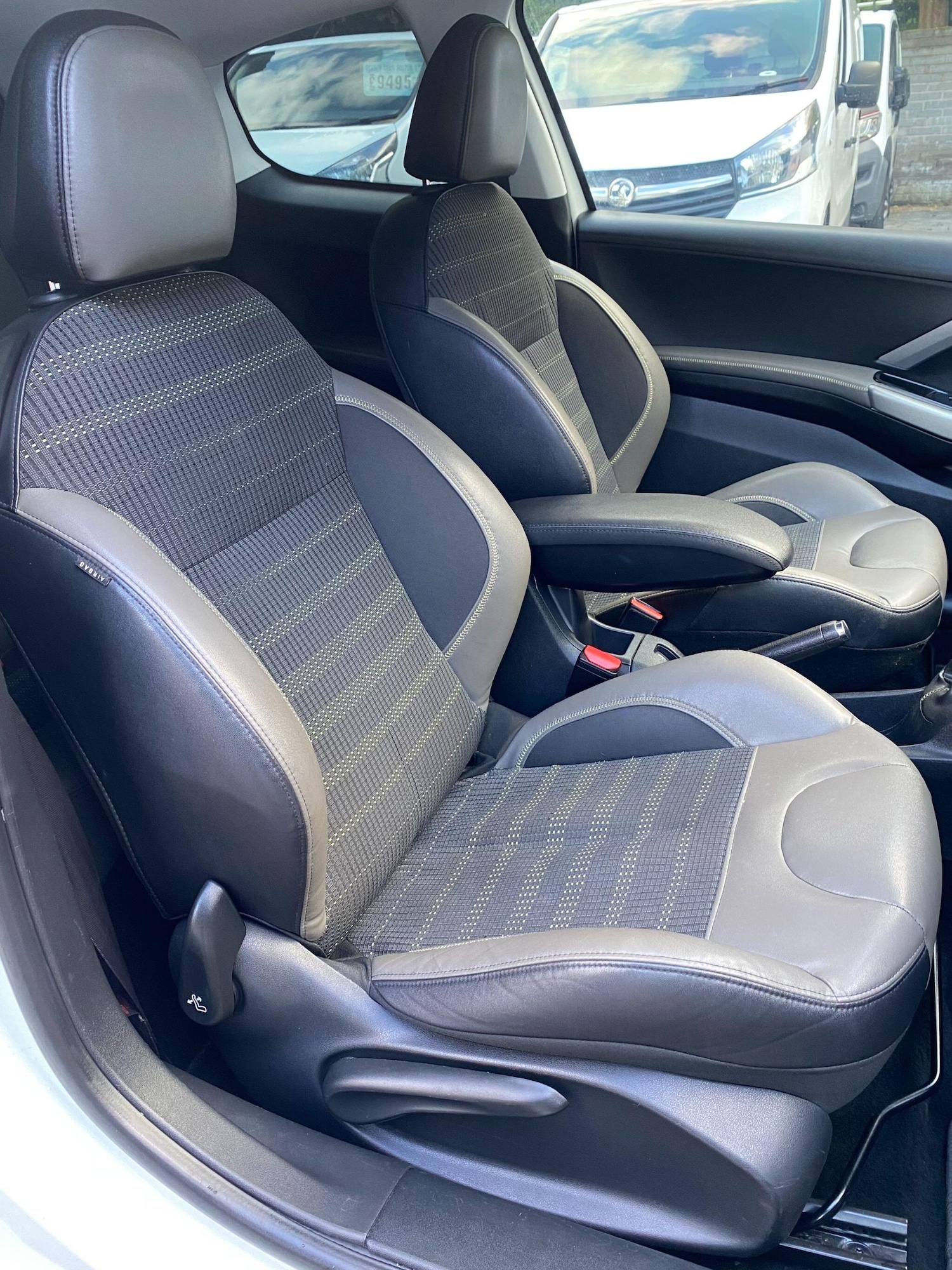 Used Peugeot 208 2015 for sale - 76549086: Photo 20