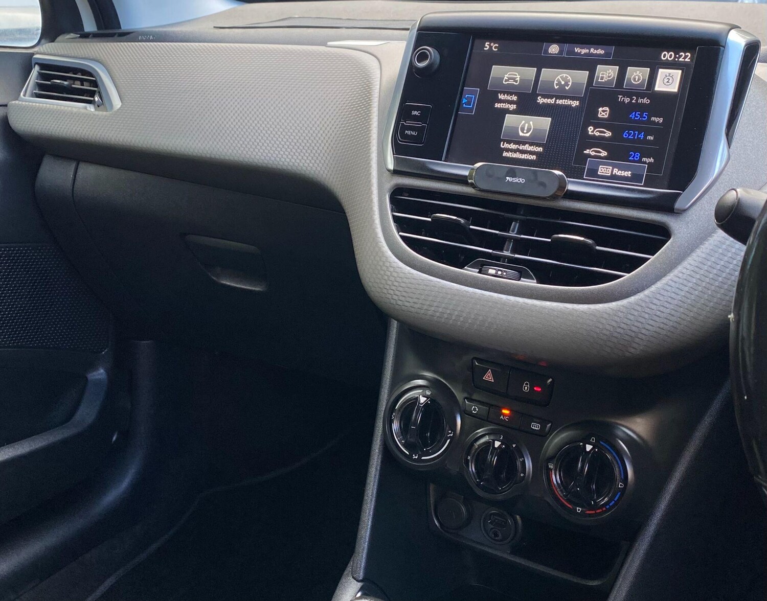 Used Peugeot 208 2015 for sale - 76549086: Photo 27