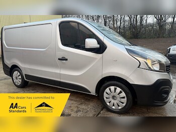 Used Renault Trafic 2015 for sale - 77174712: Photo