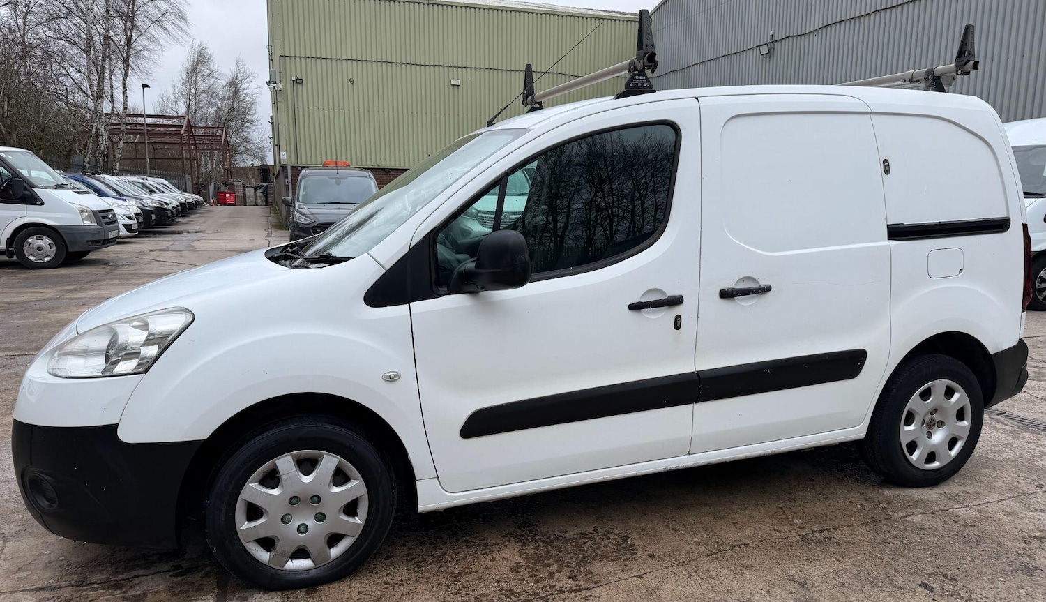 Used Peugeot Partner 2014 for sale - 77646185: Photo 21