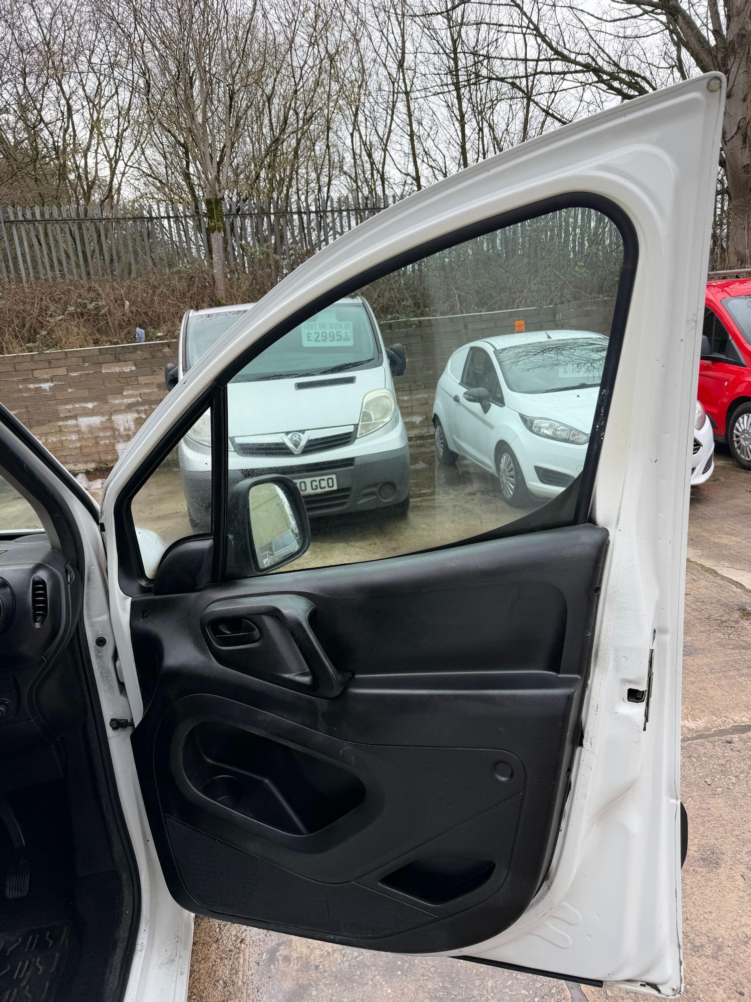 Used Peugeot Partner 2014 for sale - 77646185: Photo 27