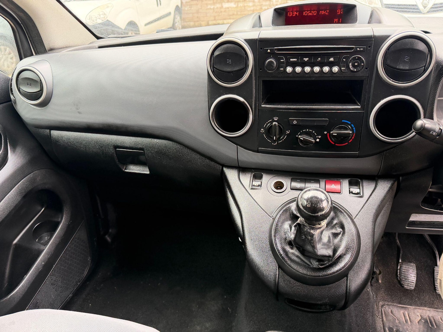 Used Peugeot Partner 2014 for sale - 77646185: Photo 30