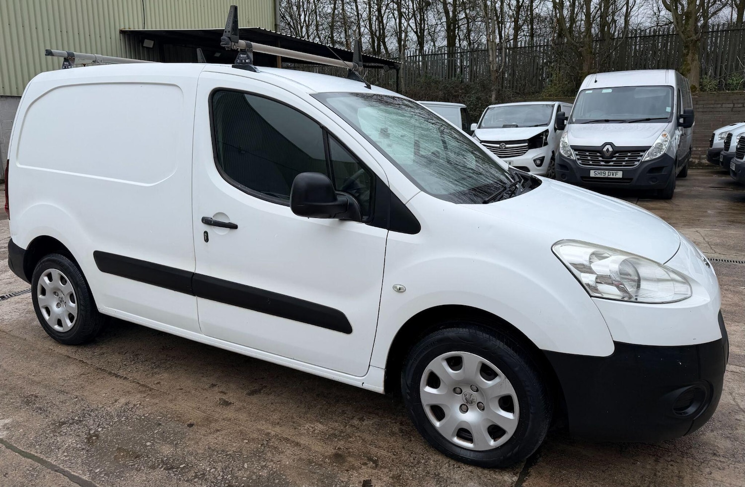 Used Peugeot Partner 2014 for sale - 77646185: Photo 5