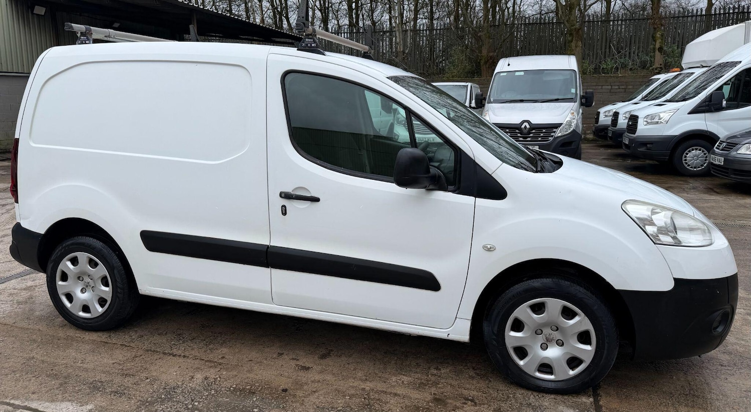 Used Peugeot Partner 2014 for sale - 77646185: Photo 6