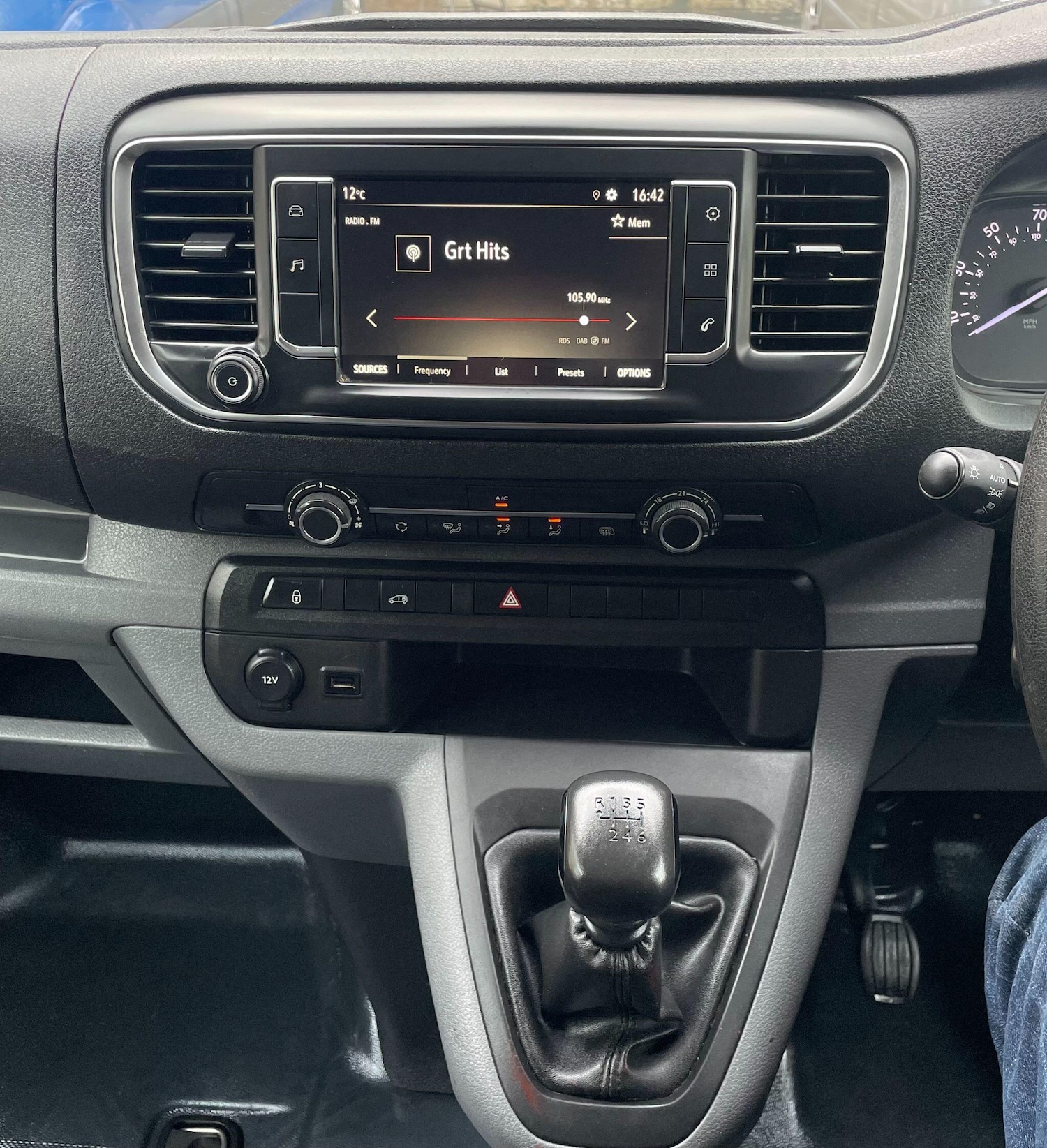 Used Vauxhall Vivaro for sale - 78127879: Photo 31