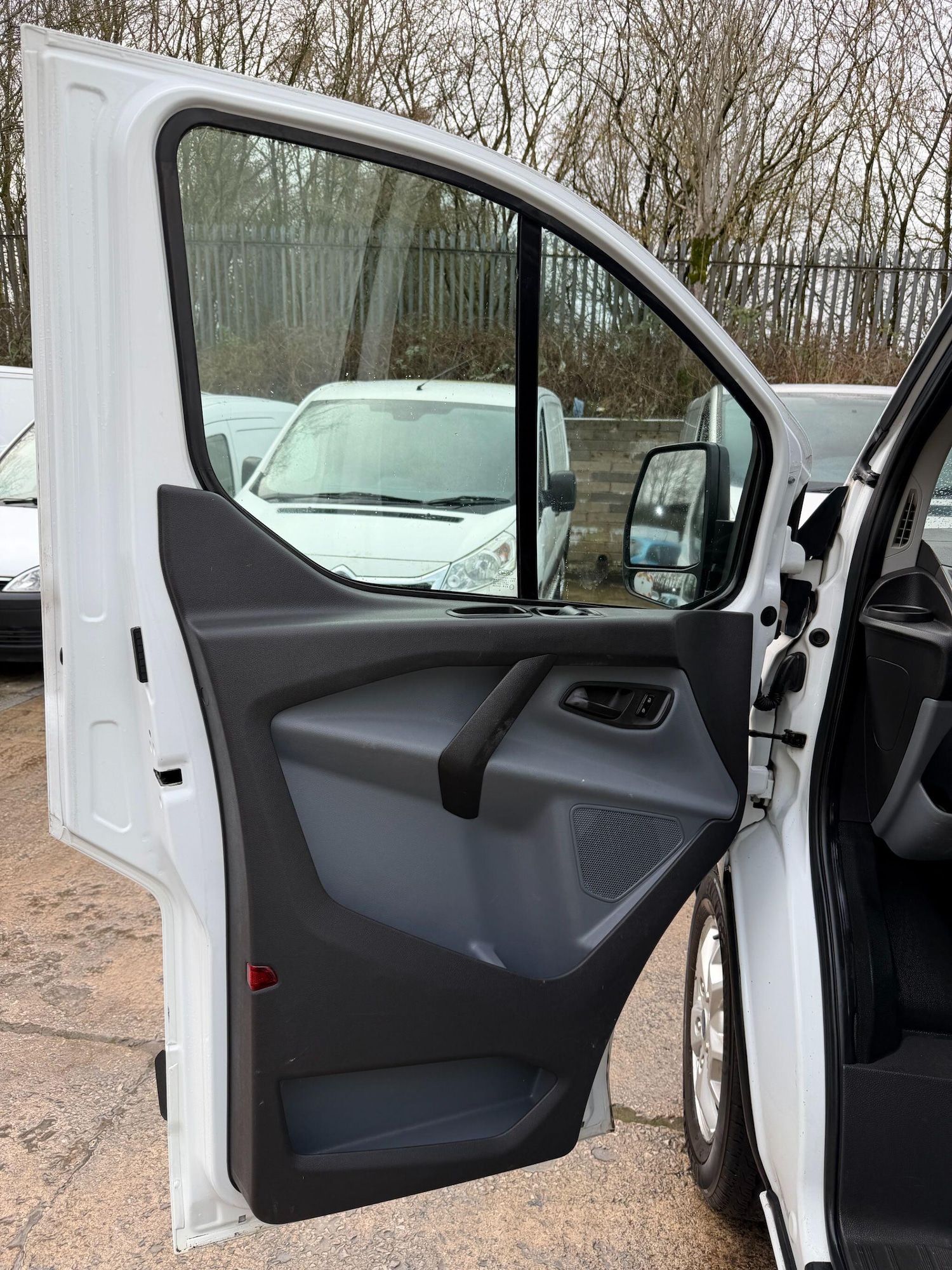 Used Ford Transit Custom 2016 for sale - 77799153: Photo 36