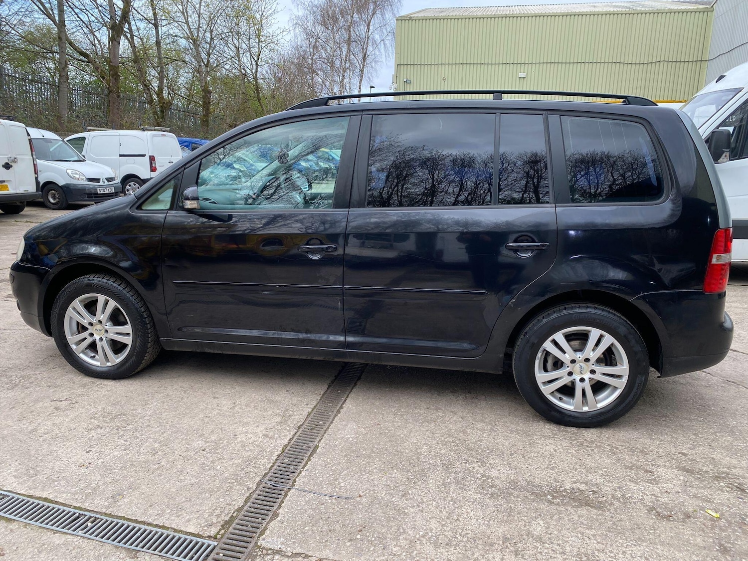 Used Volkswagen Touran 2006 for sale - 78048013: Photo 9